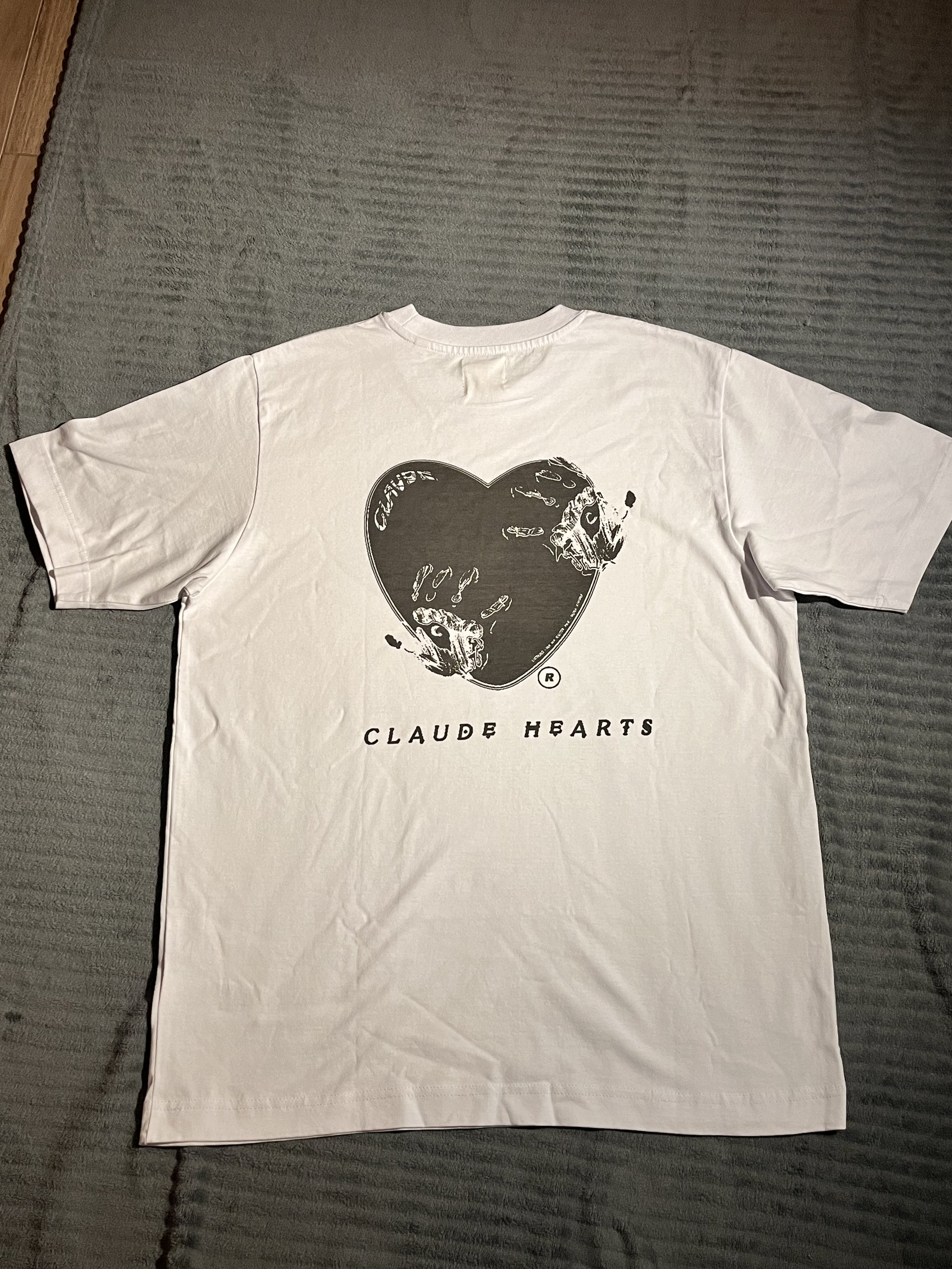 T-SHIRT CLAUDE HEARTS taille S