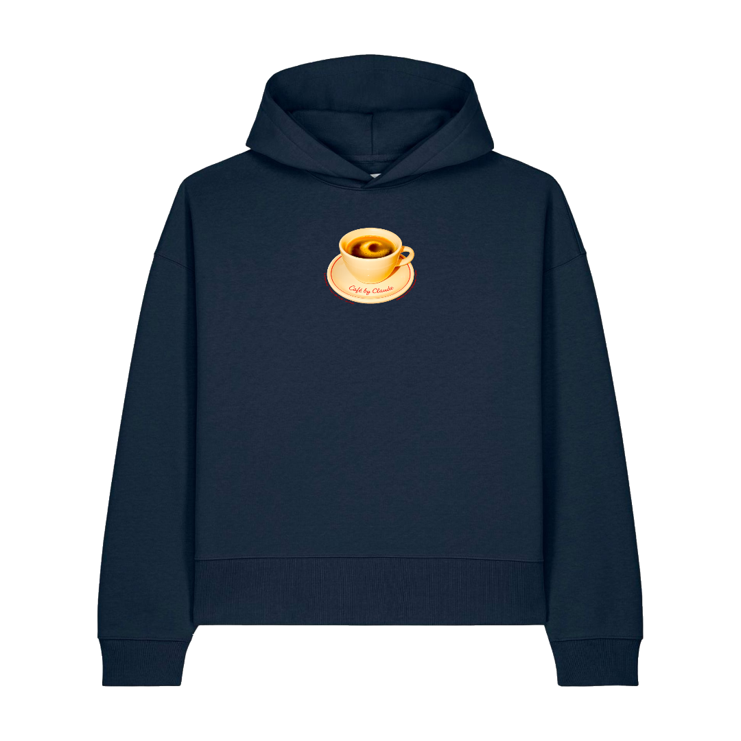 Mock up d’un sweat à capuche bleu marine avec un visuel d’une tasse a café centré sur le devant