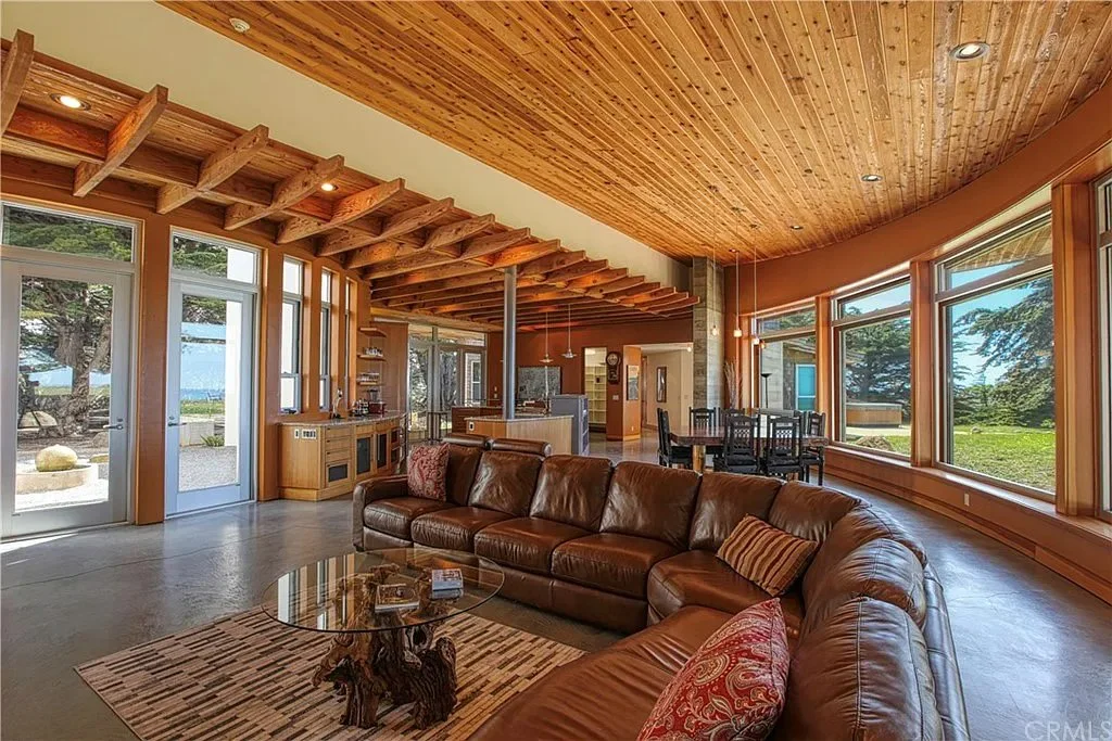 Luxury Beach House Project