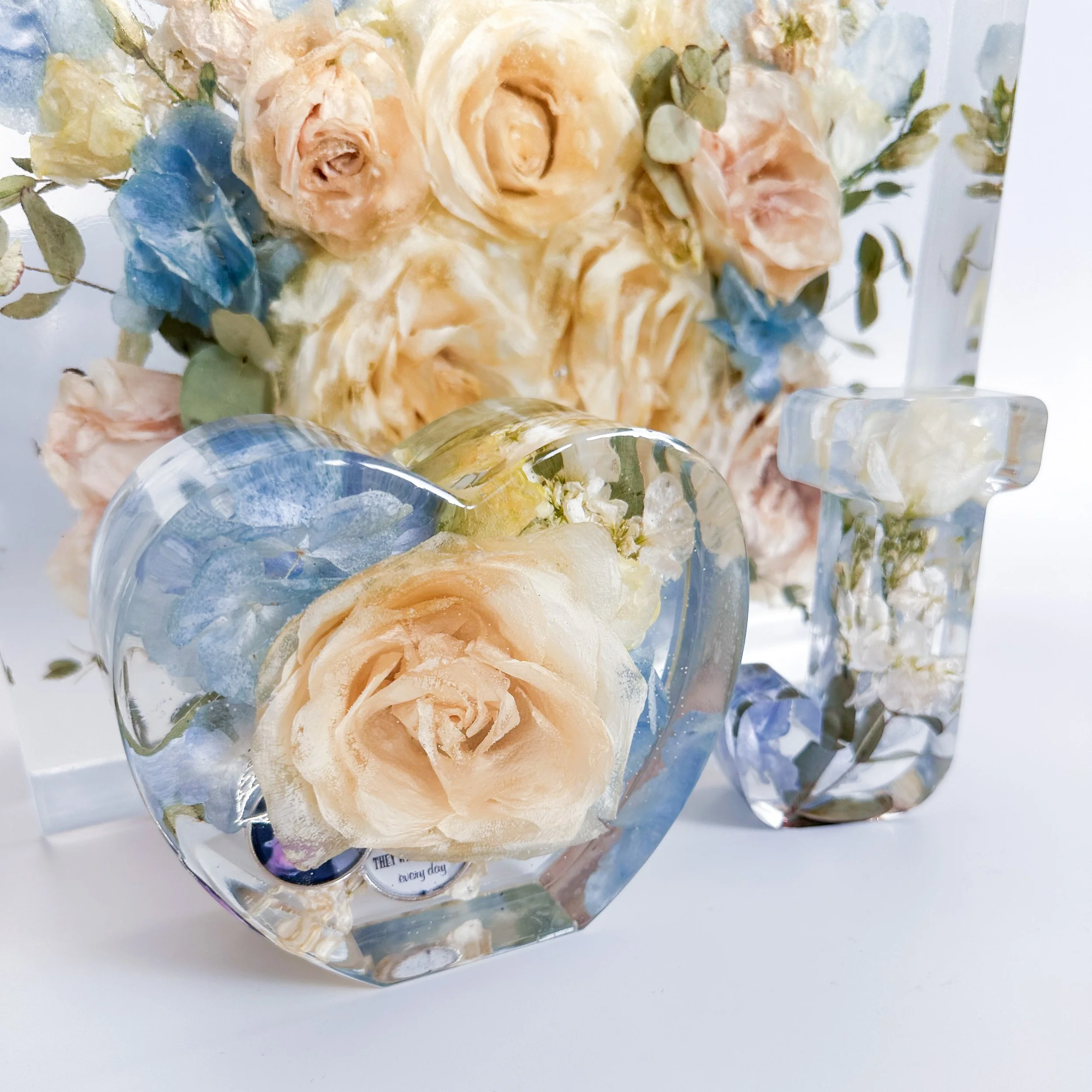 The Mesmerizing World of Resin Flower Preservation