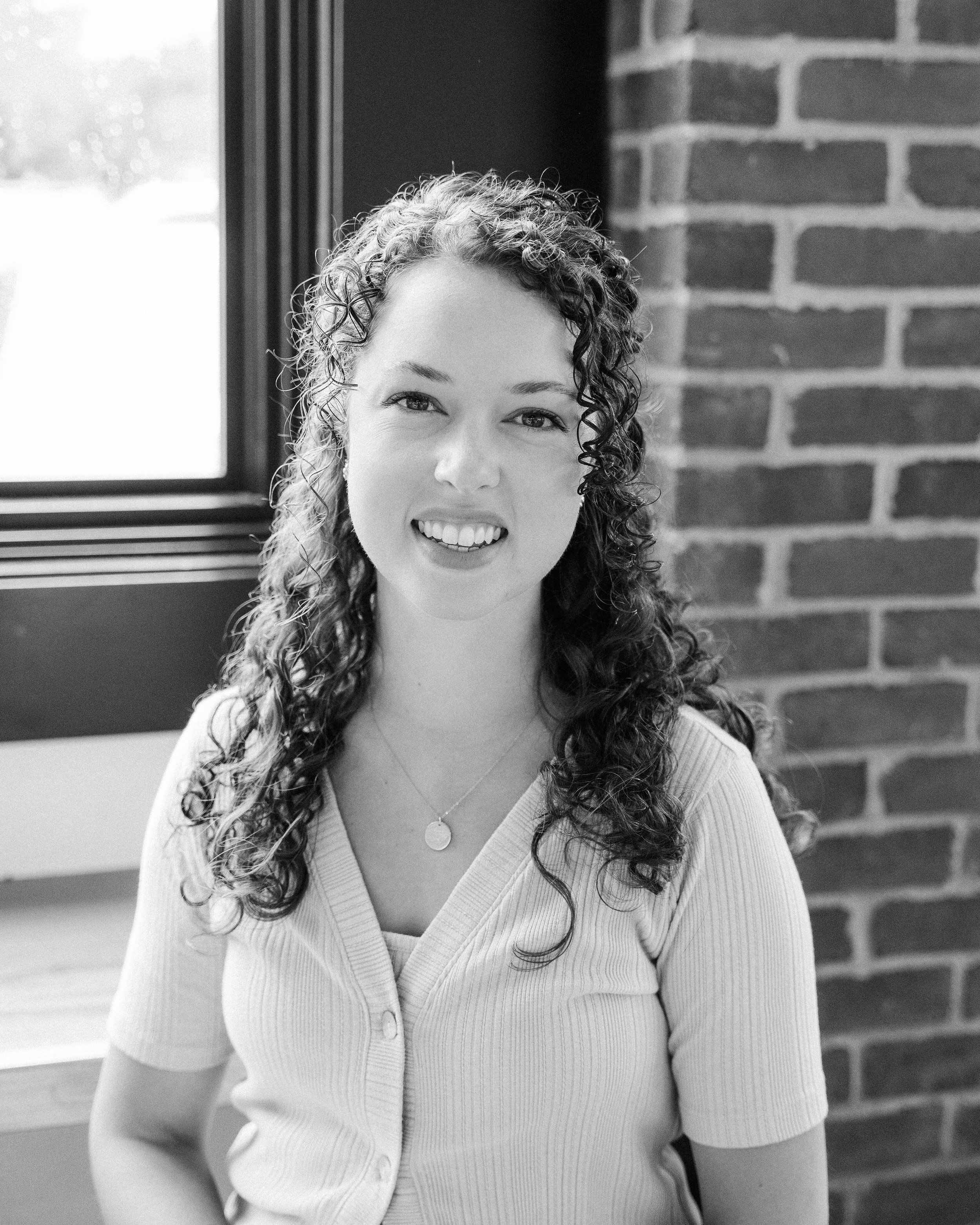 Warm, inviting photo of Jessie Soeters trauma therapist and licensed professional counselor in Clarksville, TN. Online counseling in Tennessee for women. Trauma, sexual assault, anxiety, life transitions, pregnancy, postpartum.