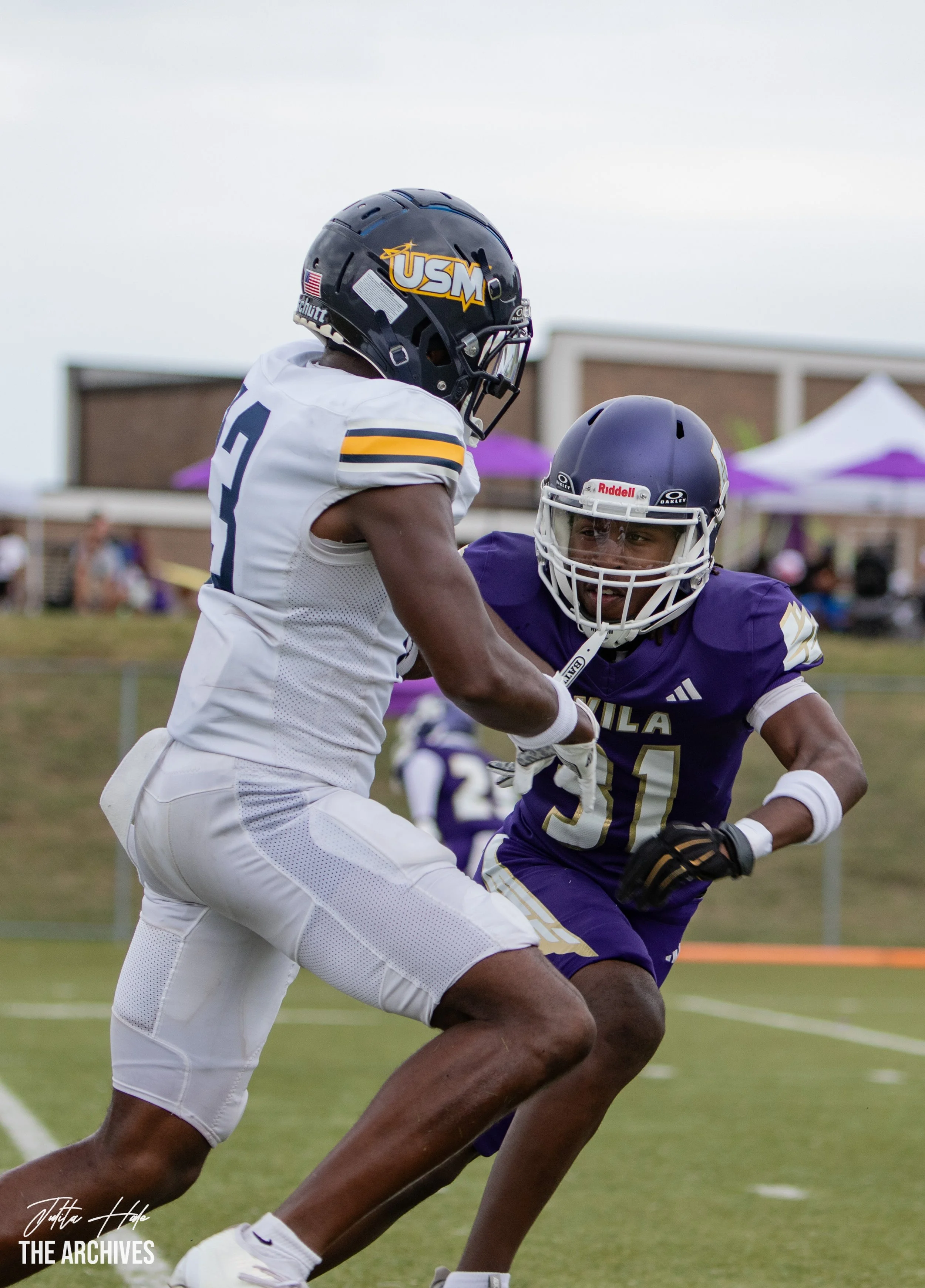 Avila Homecoming Game-250920-1046.jpg