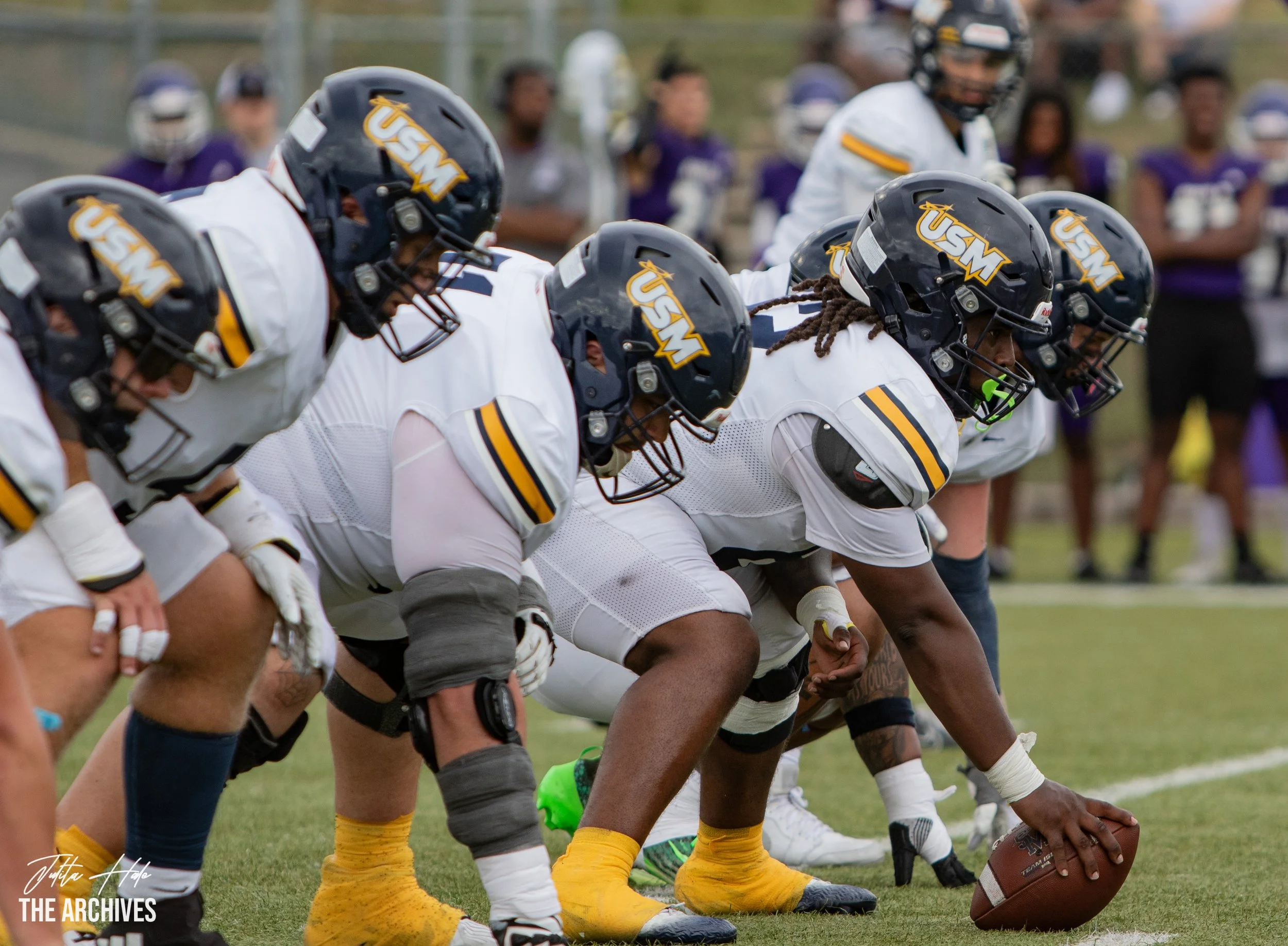 Avila Homecoming Game-250920-1042.jpg