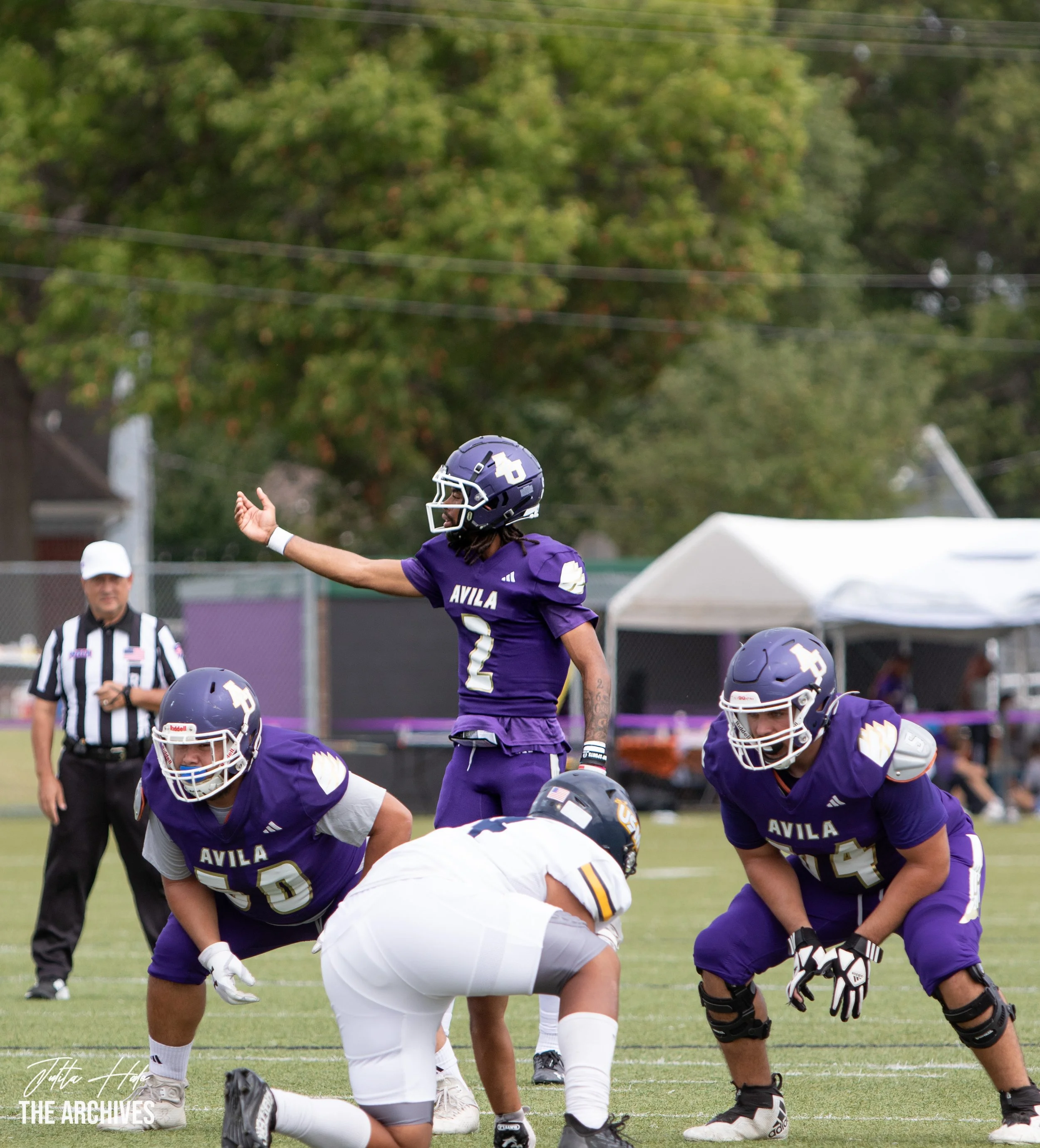Avila Homecoming Game-250920-0484.jpg