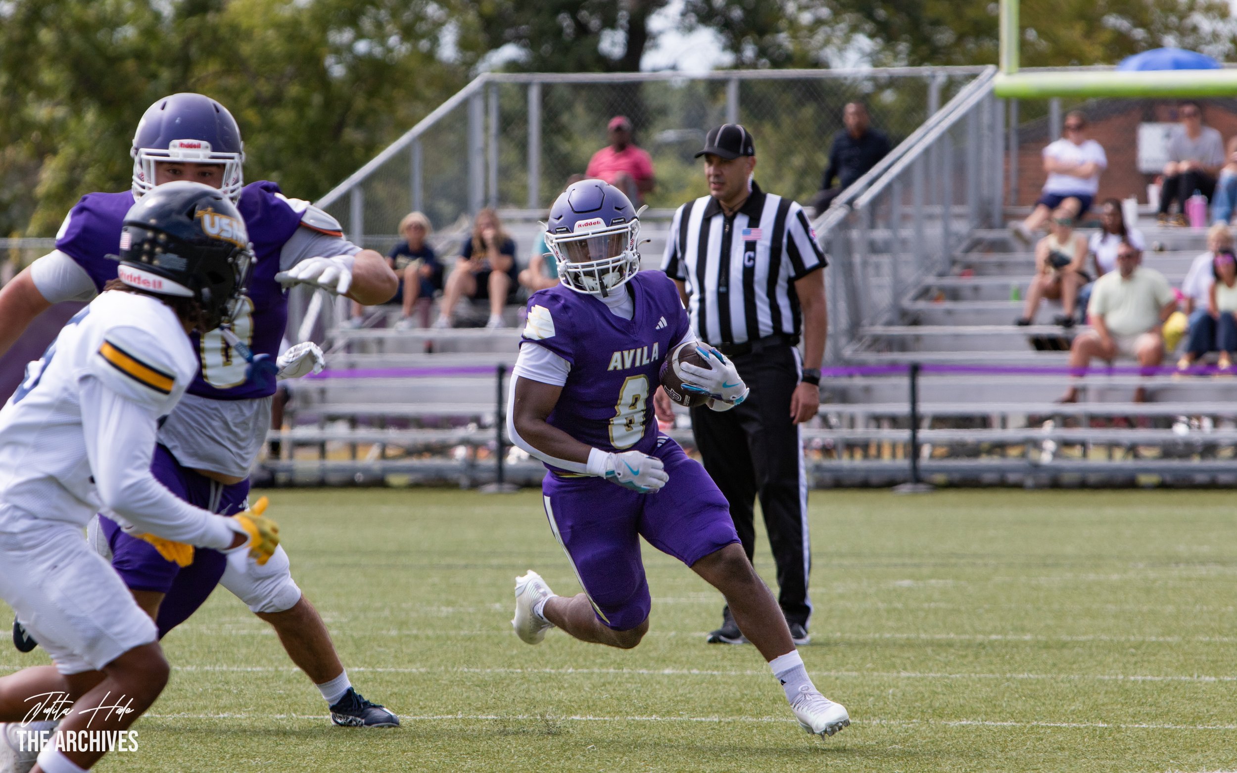 Avila Homecoming Game-250920-0218.jpg