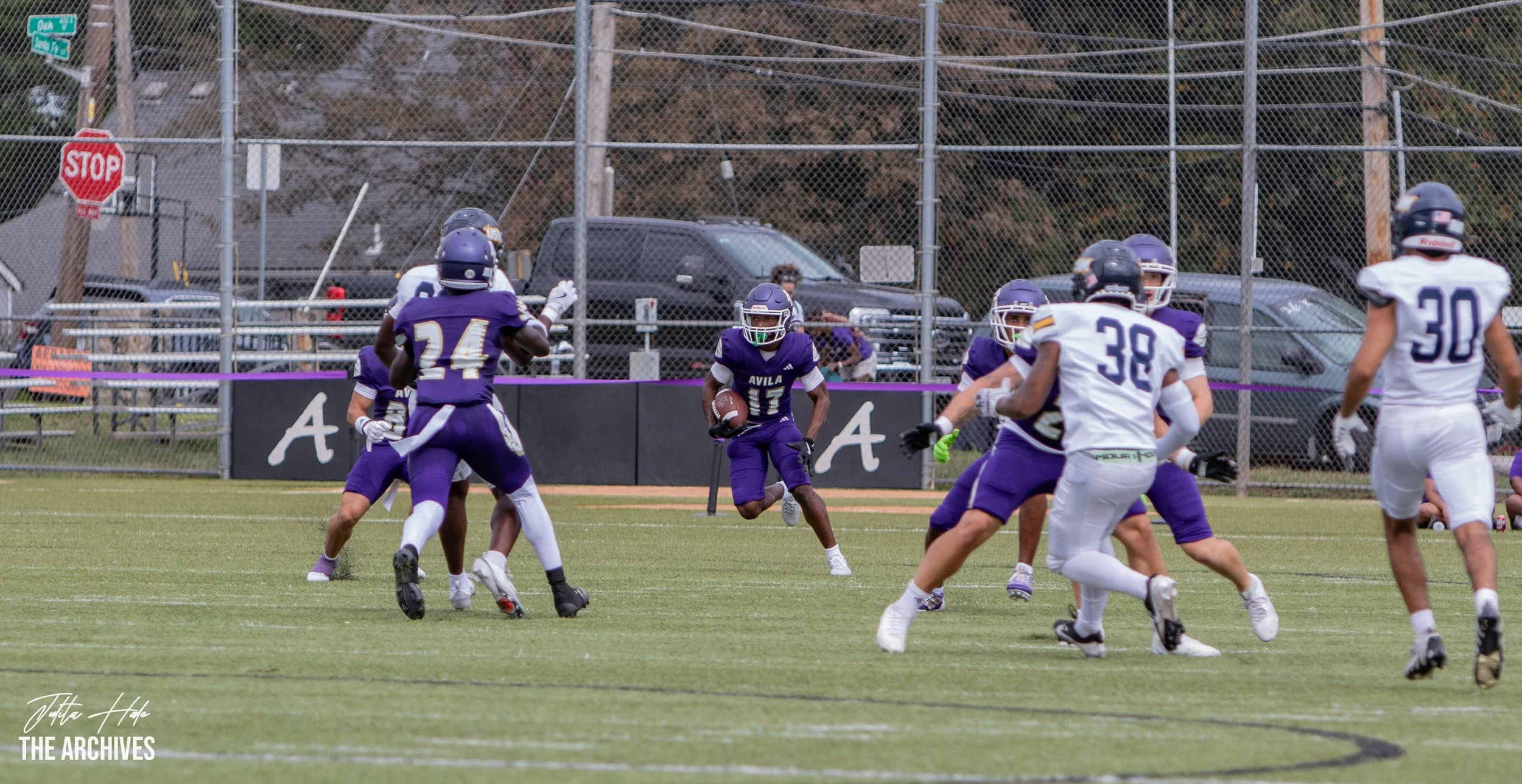 Avila Homecoming Game-250920-0832.jpg