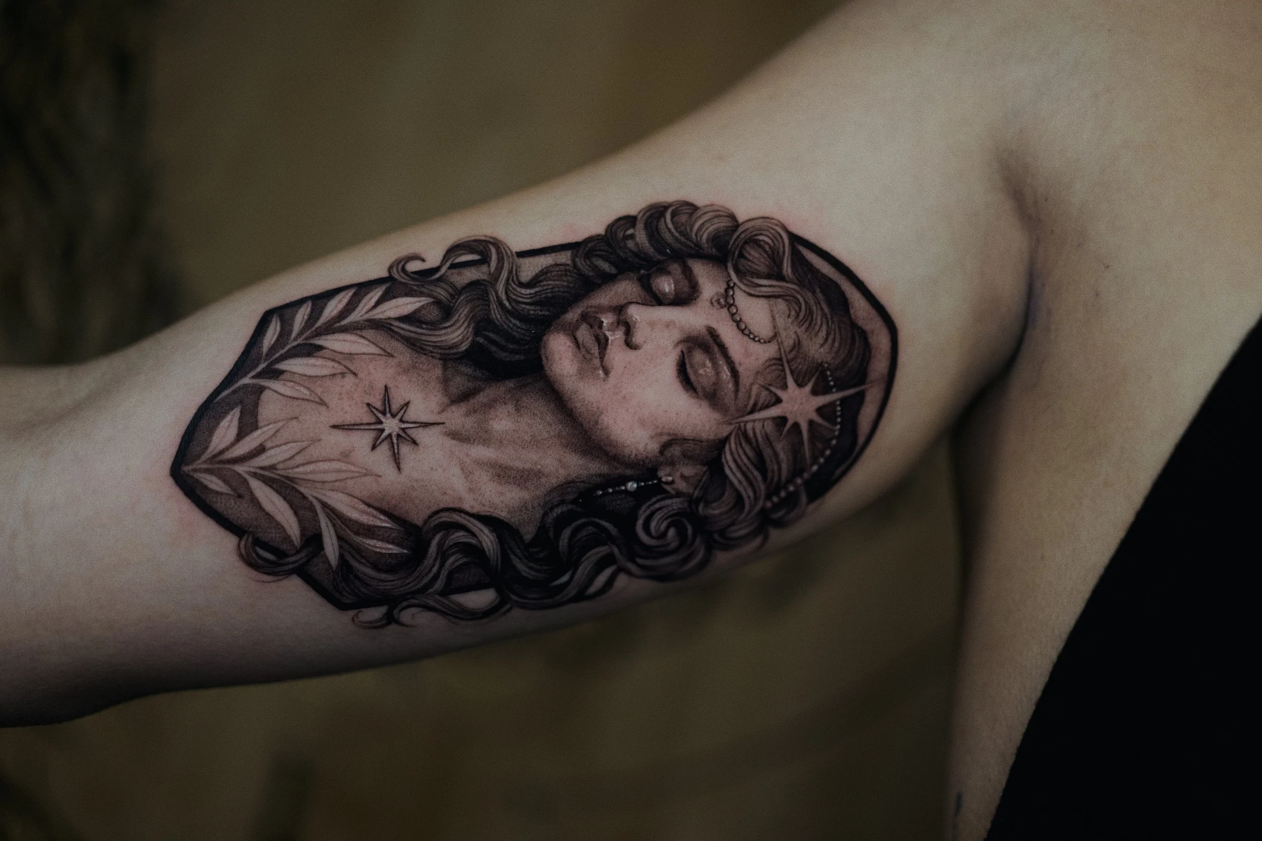 Leo Goddess
