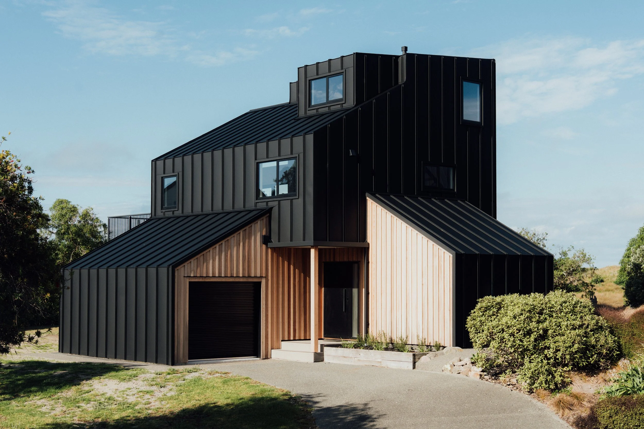 Kaimai Roofing - Bowentown-1 (2).jpg