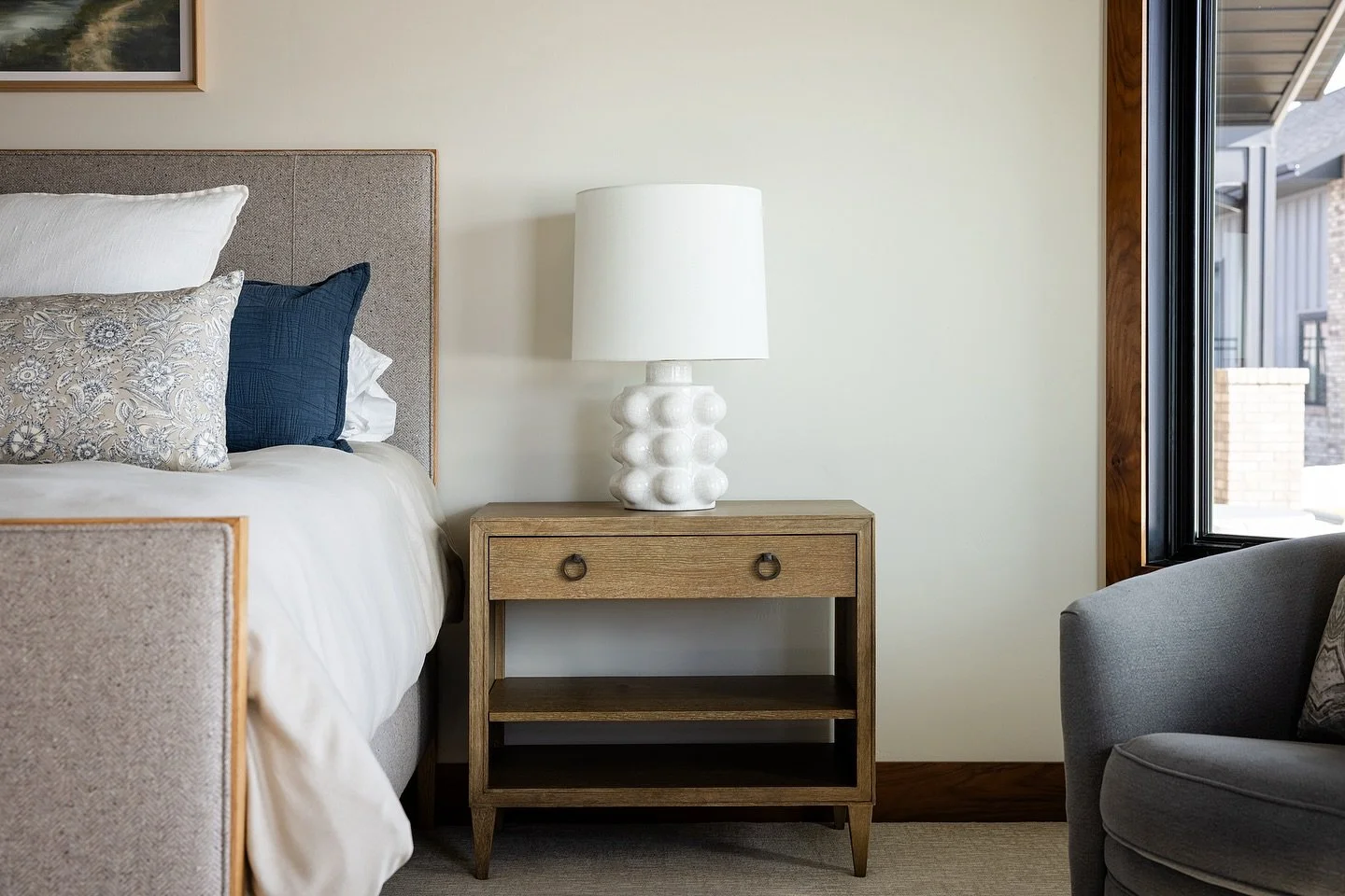 A serene moment featuring layered textures, soft lighting and the timeless luxury of @pompomathome bedding. ✨🤌🏻