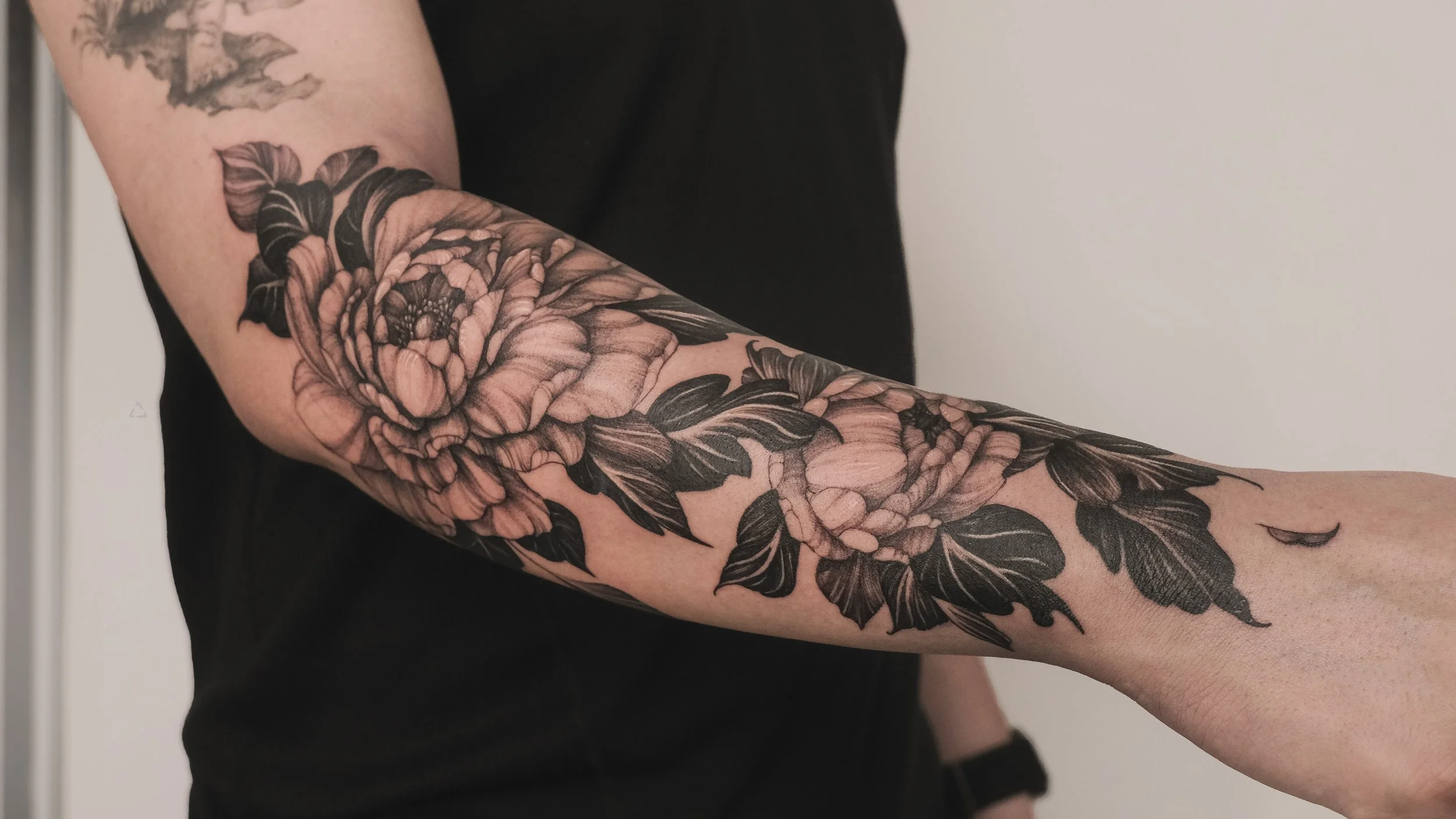 flower-fineline-arm.jpg