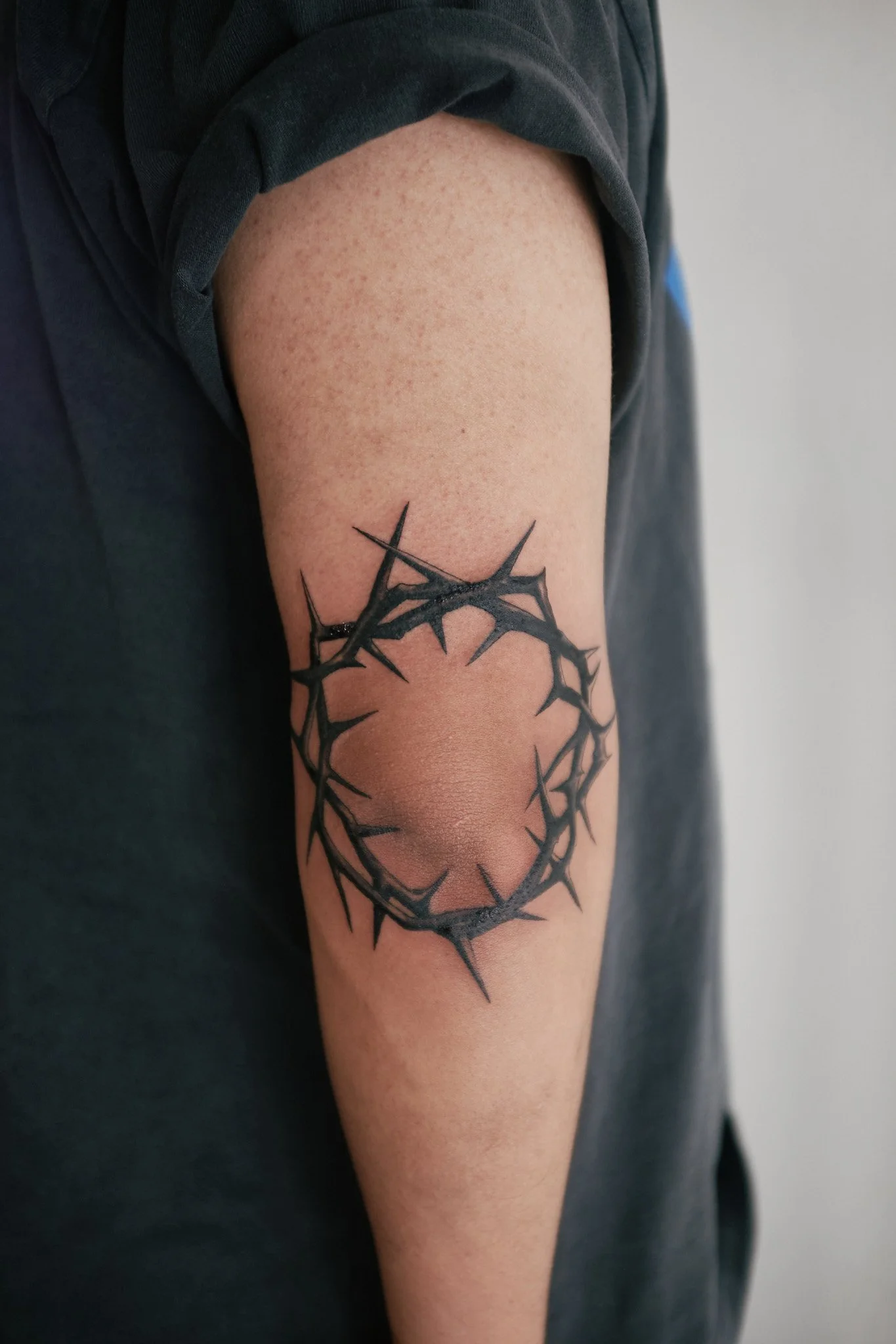 011325 Harris - Elbow Spikes 2.jpg