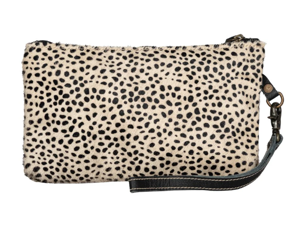 MAGNA POUCH 1.png