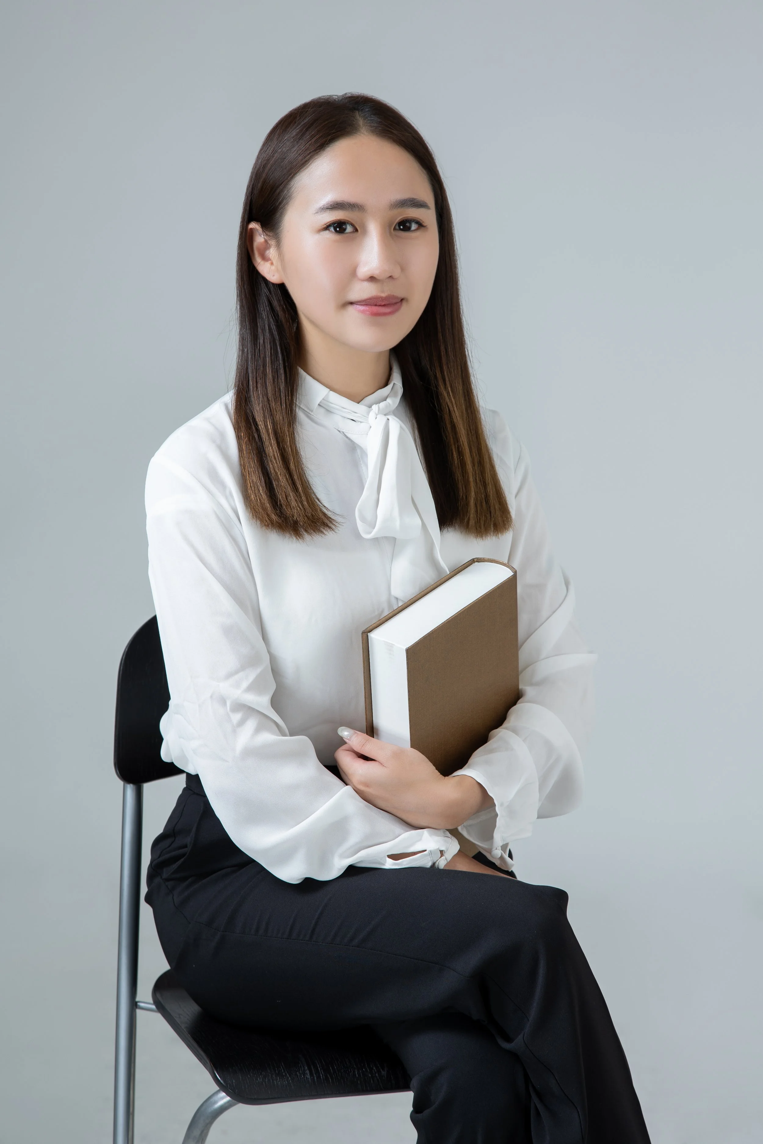 阿力 Ali #人像攝影 #Portrait #舞蹈老師 #形象照 #個人形象照 #形象照拍攝 #形象照推薦 #形象照梳化 #桃園形象照 #專業形象照 #企業形象照 #團體照 #運動員型像照 #businessportrait #businessheadshots #Lighttheart #photography #photo #photos #toptags #photographer #ilovephotography #photographyislife #photooftheday #