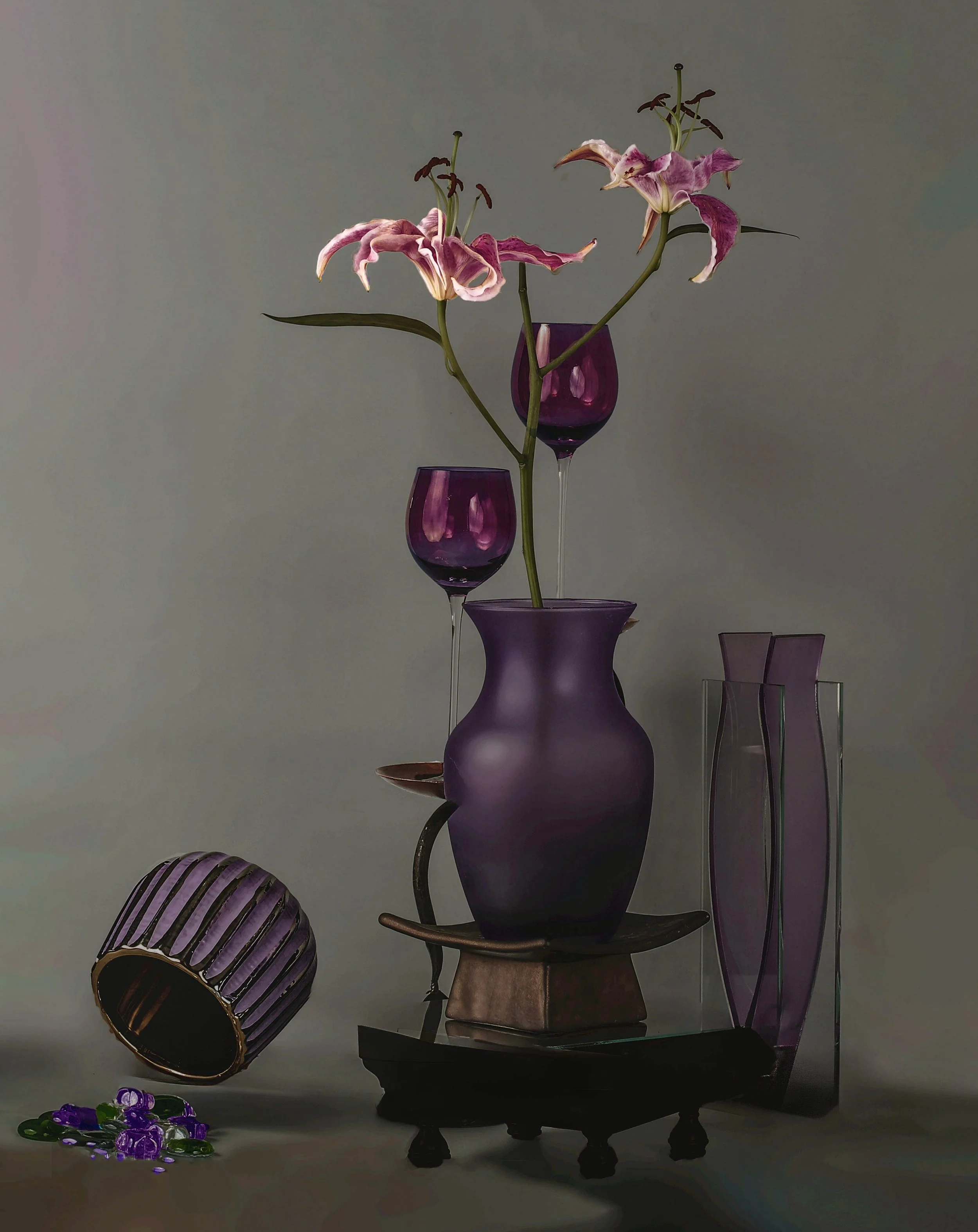 LS-00177Untitled (Two Asiatic Lilies on Gray  Background) · Still Life · 2024