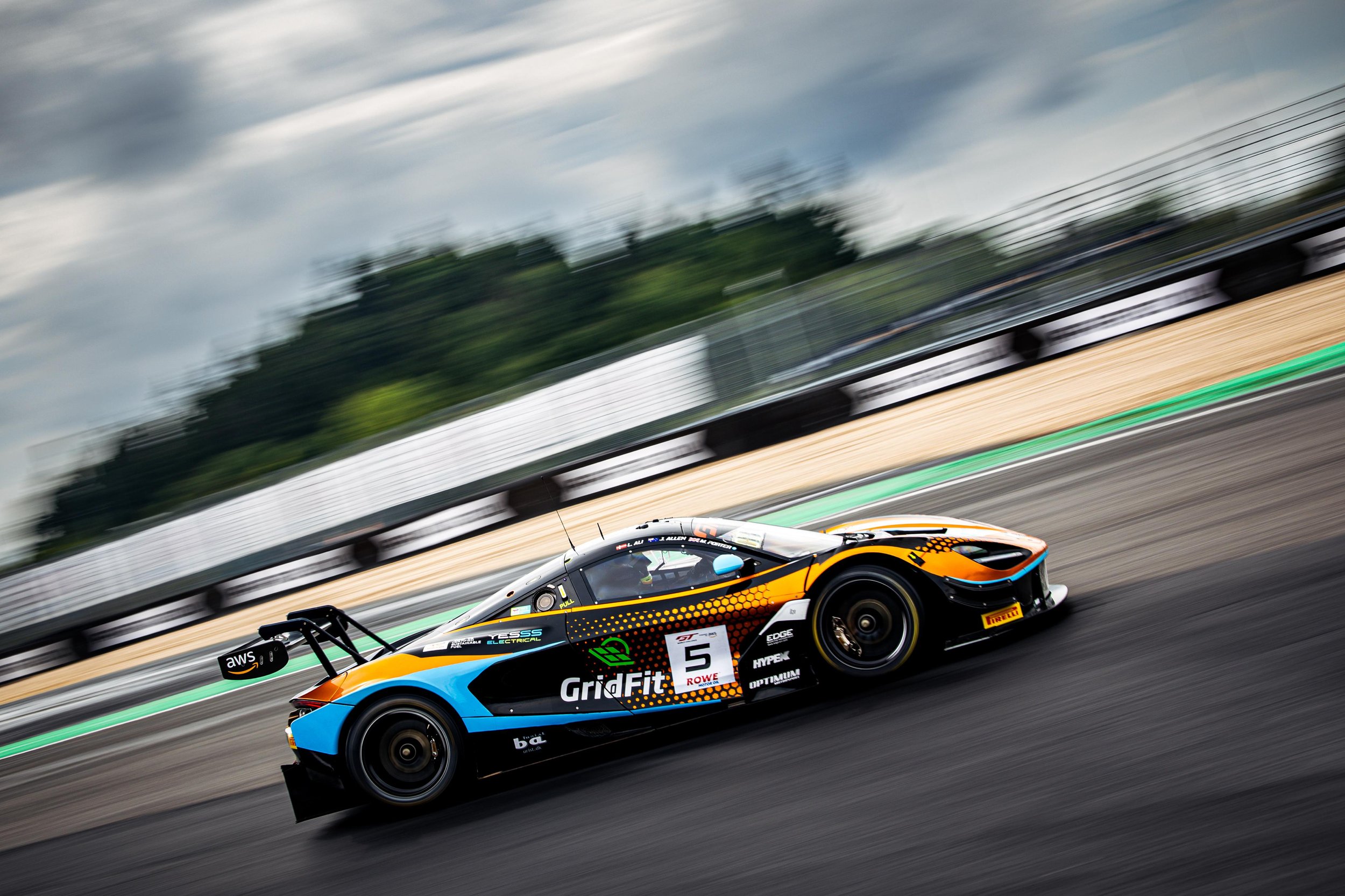 WhatsApp Image 2025-08-28 at 19.40.21.jpeg