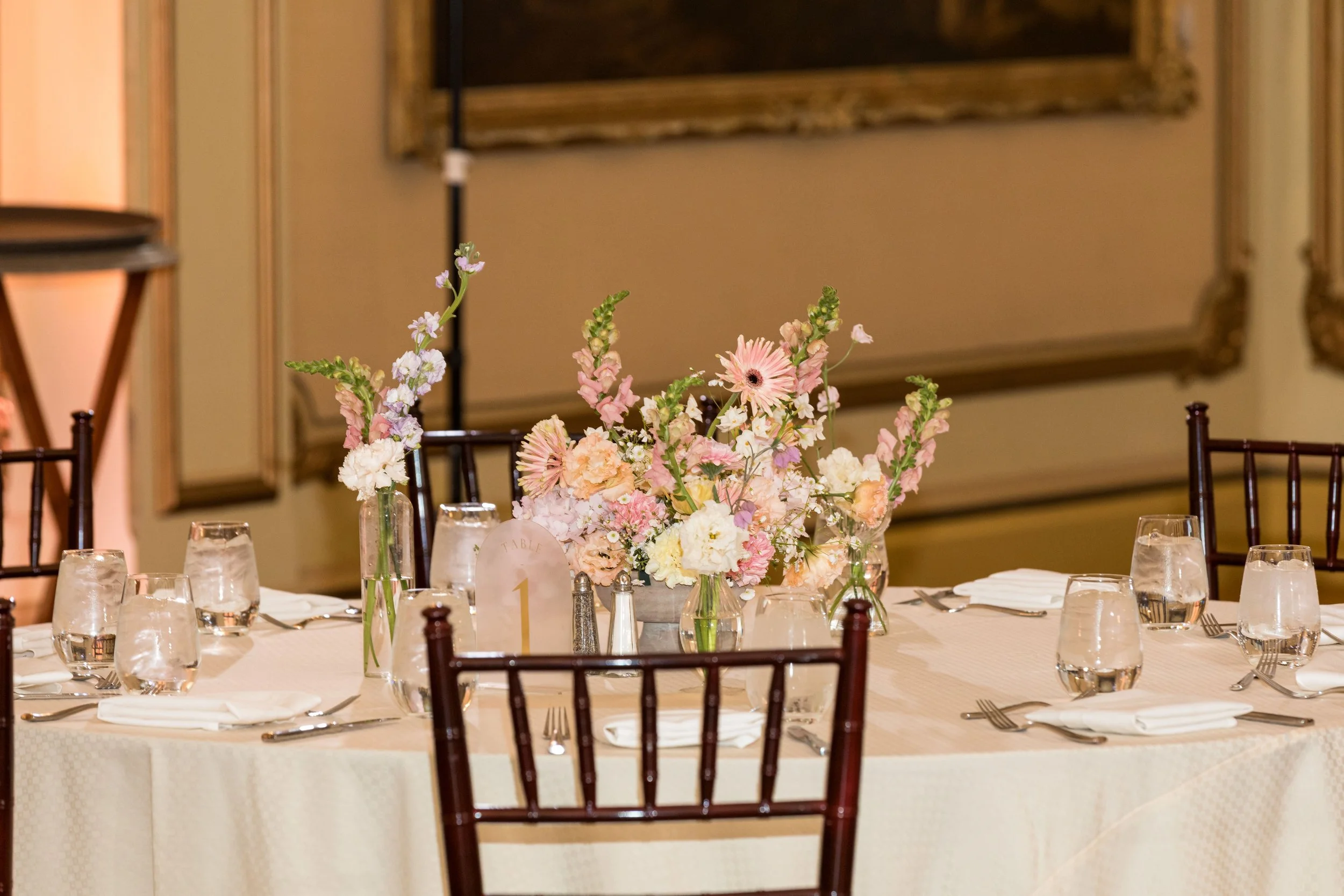 1082-011026IdabyTomKeene©LADigitalPhoto-.jpg