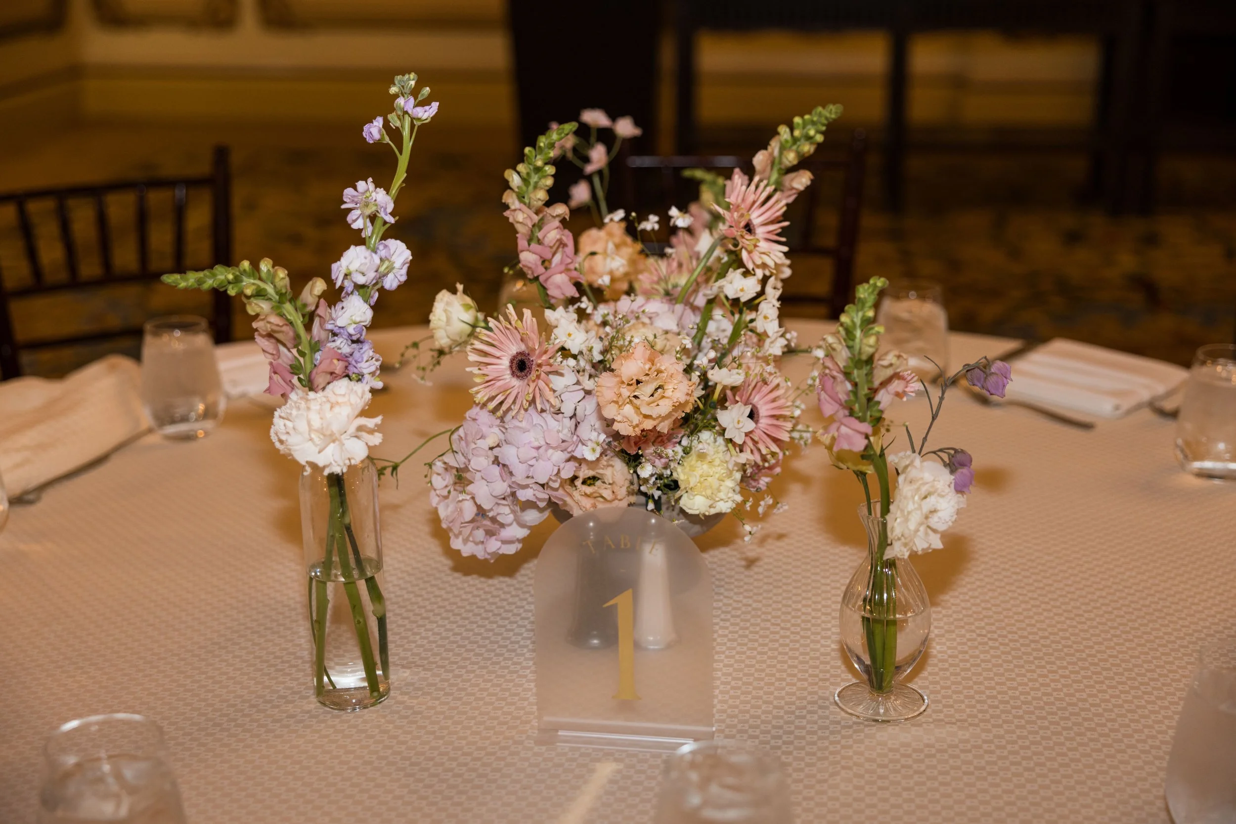 1079-011026IdabyTomKeene©LADigitalPhoto-.jpg
