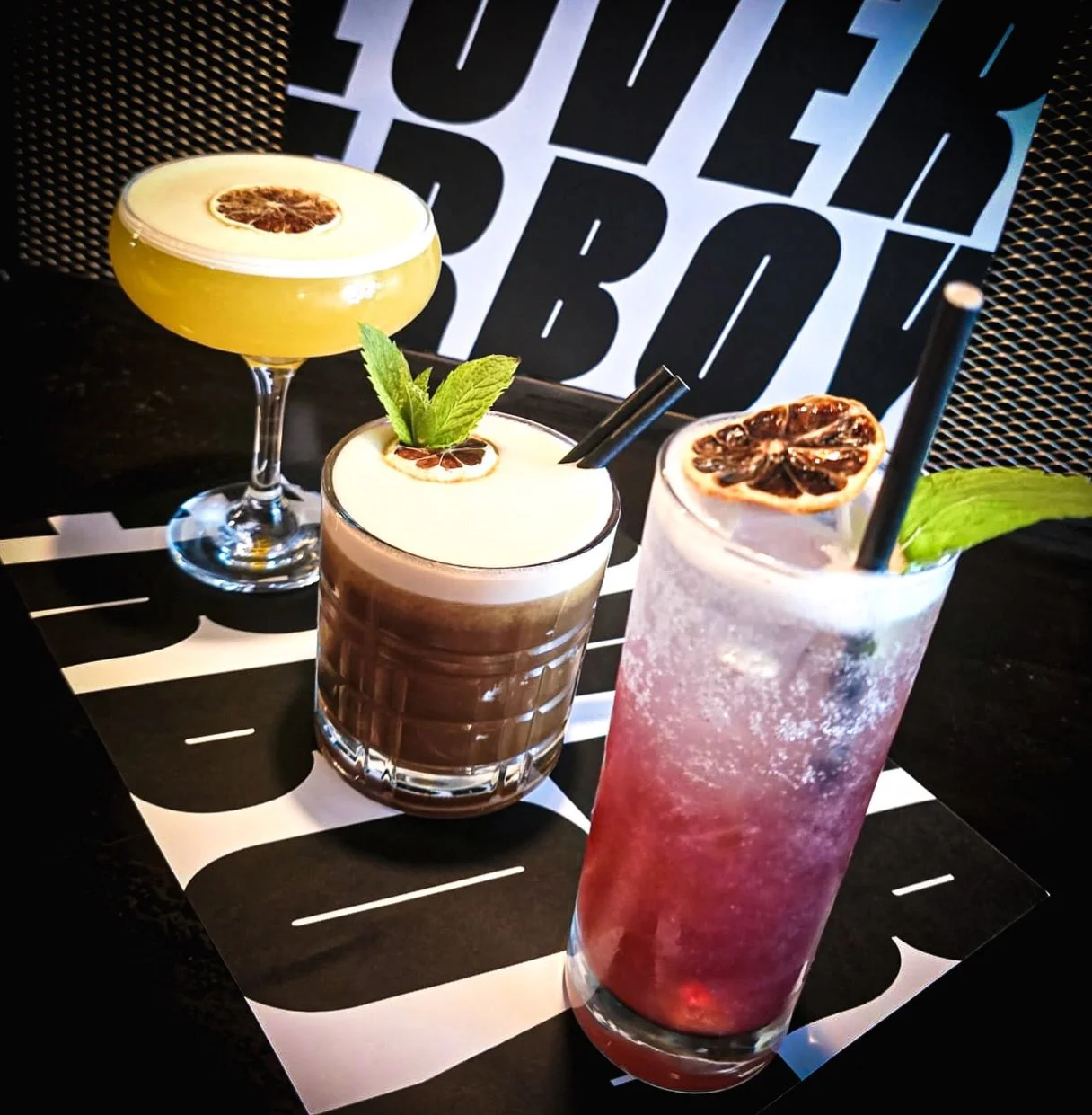 Weekend mode: ON 🍸
Late nights, strong cocktails, and food flowing all night.

Happy Hour 5pm - 8pm. Open til 1am Friday + Saturday.

📍110 Chapel St, Windsor

#chapelst #chapelstreetprecinct #melbtodo #melbeats #melbournehappyhour