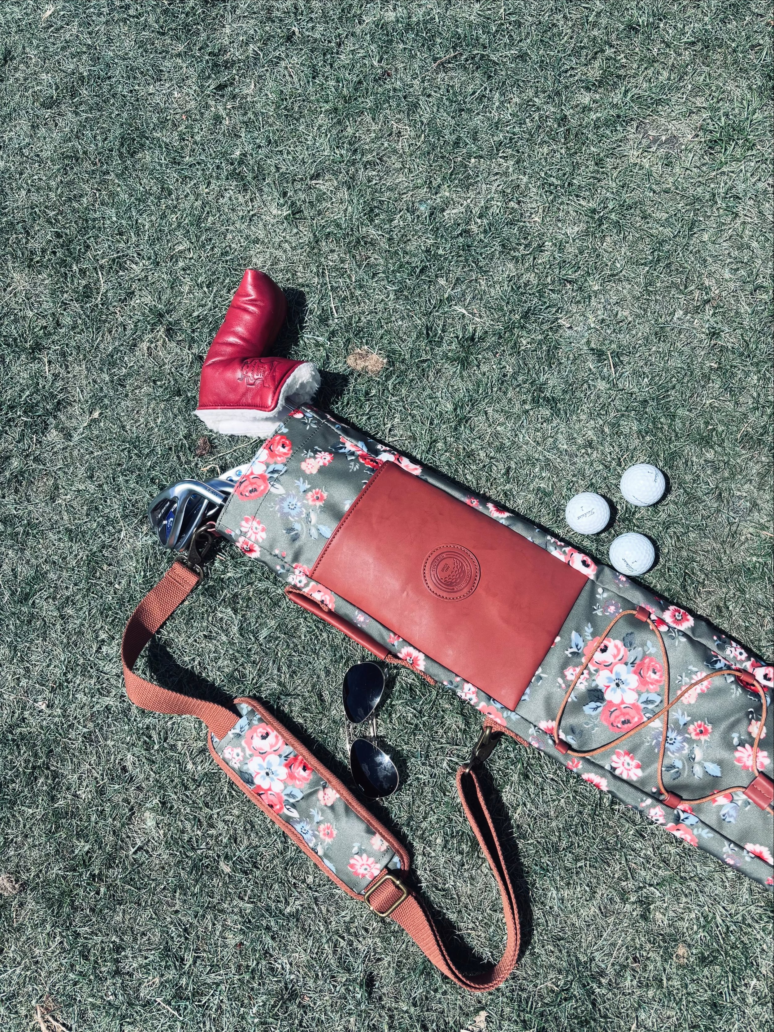 Images from today&rsquo;s practice ✔️✔️✔️ 

Focused on what I call &ldquo;exposure based practice&rdquo; &mdash;> exposing myself to lower-frequency shots such as 30+ foot putting so that I feel comfortable and confident with these shots on the go