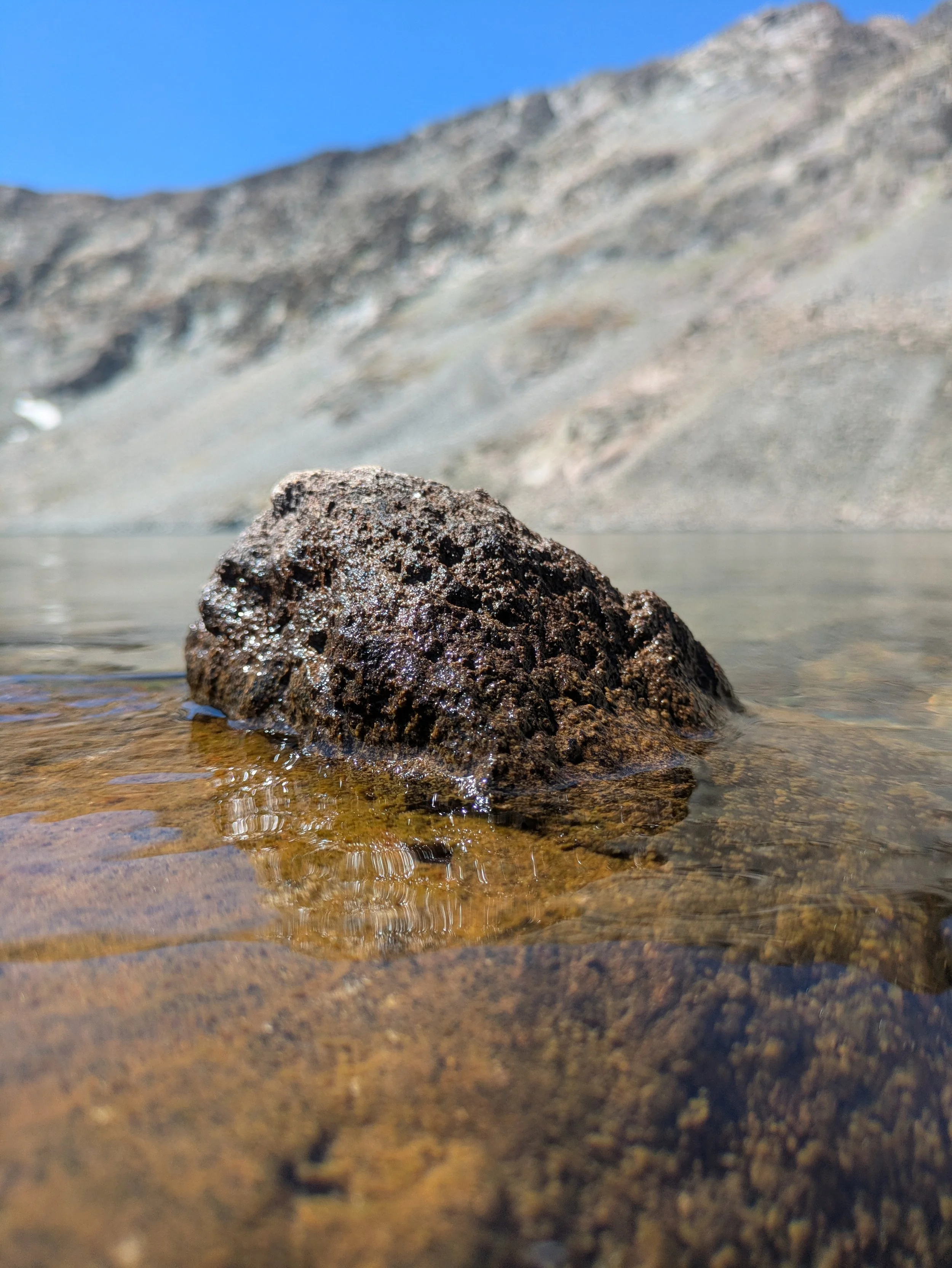 CO - Rock on an Alpine Lake - Level with water - Cell Phone 