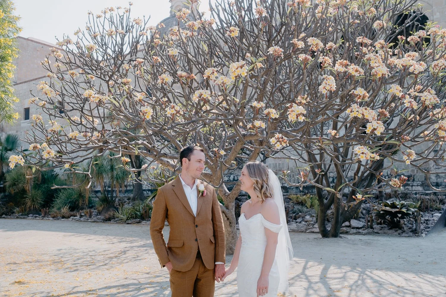 intimate-wedding-in-oaxaca-076.jpg