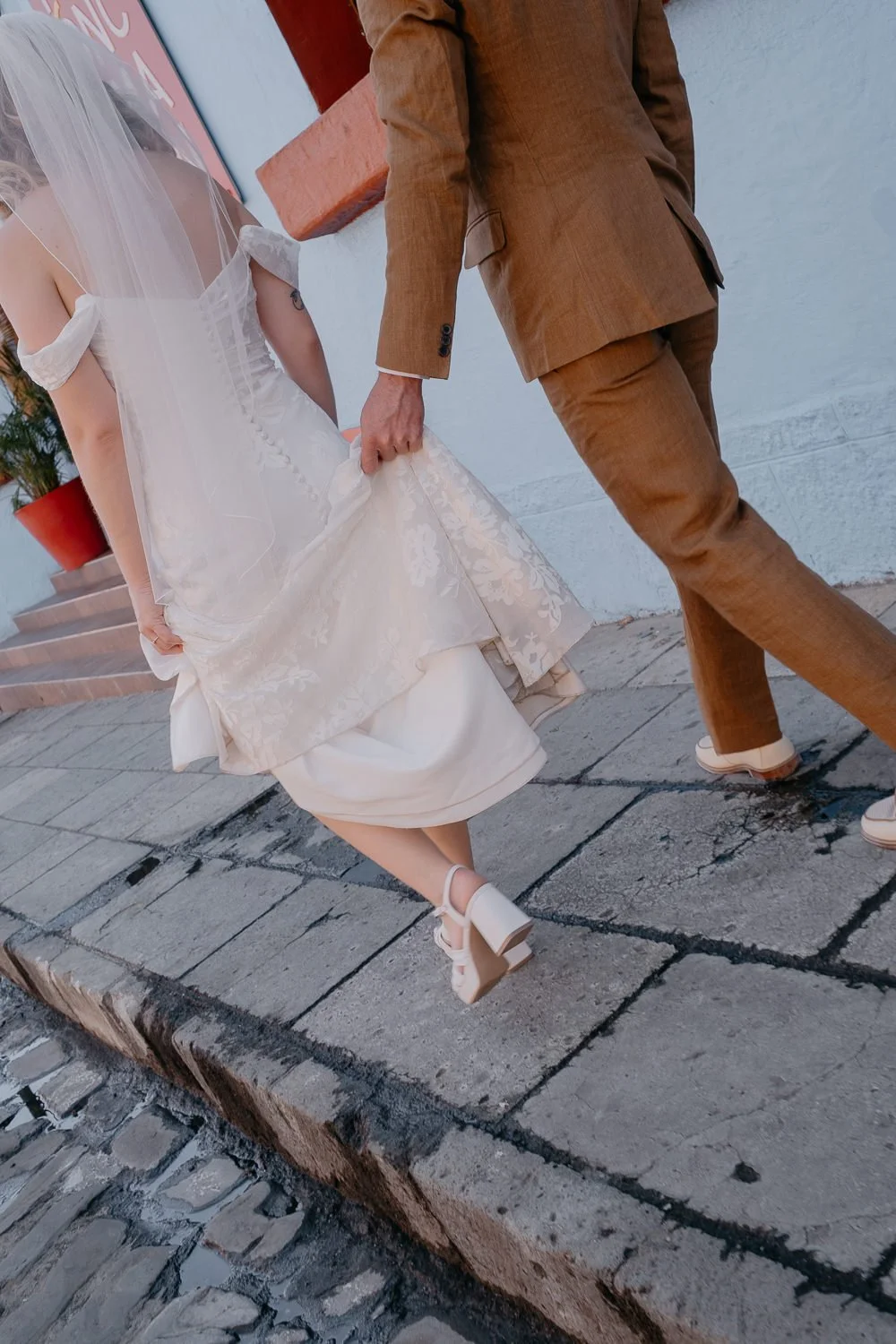 intimate-wedding-in-oaxaca-088.jpg