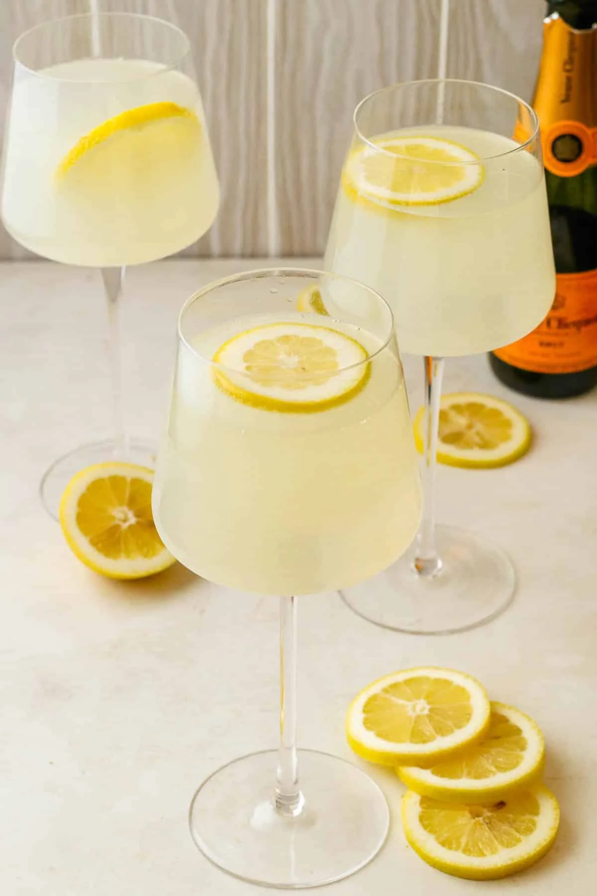 Limoncello Spritz
