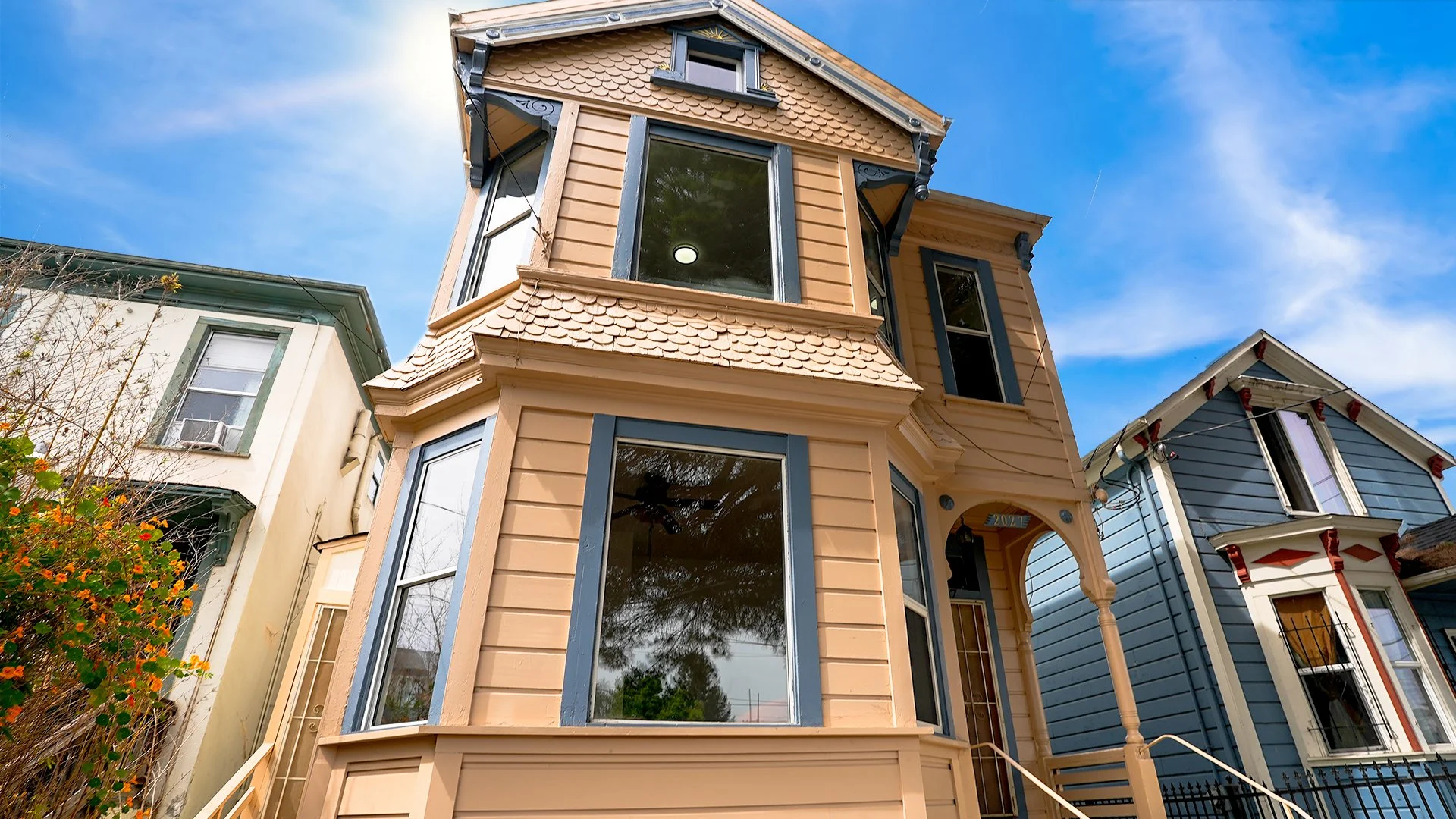 SOLD! 2025&ndash;2027 Curtis Street! 🏡

Congratulations to Christine Holt for bringing an outstanding buyer and helping guide this transaction to a successful outcome.

This charming West Oakland duplex generated strong interest and ultimately found