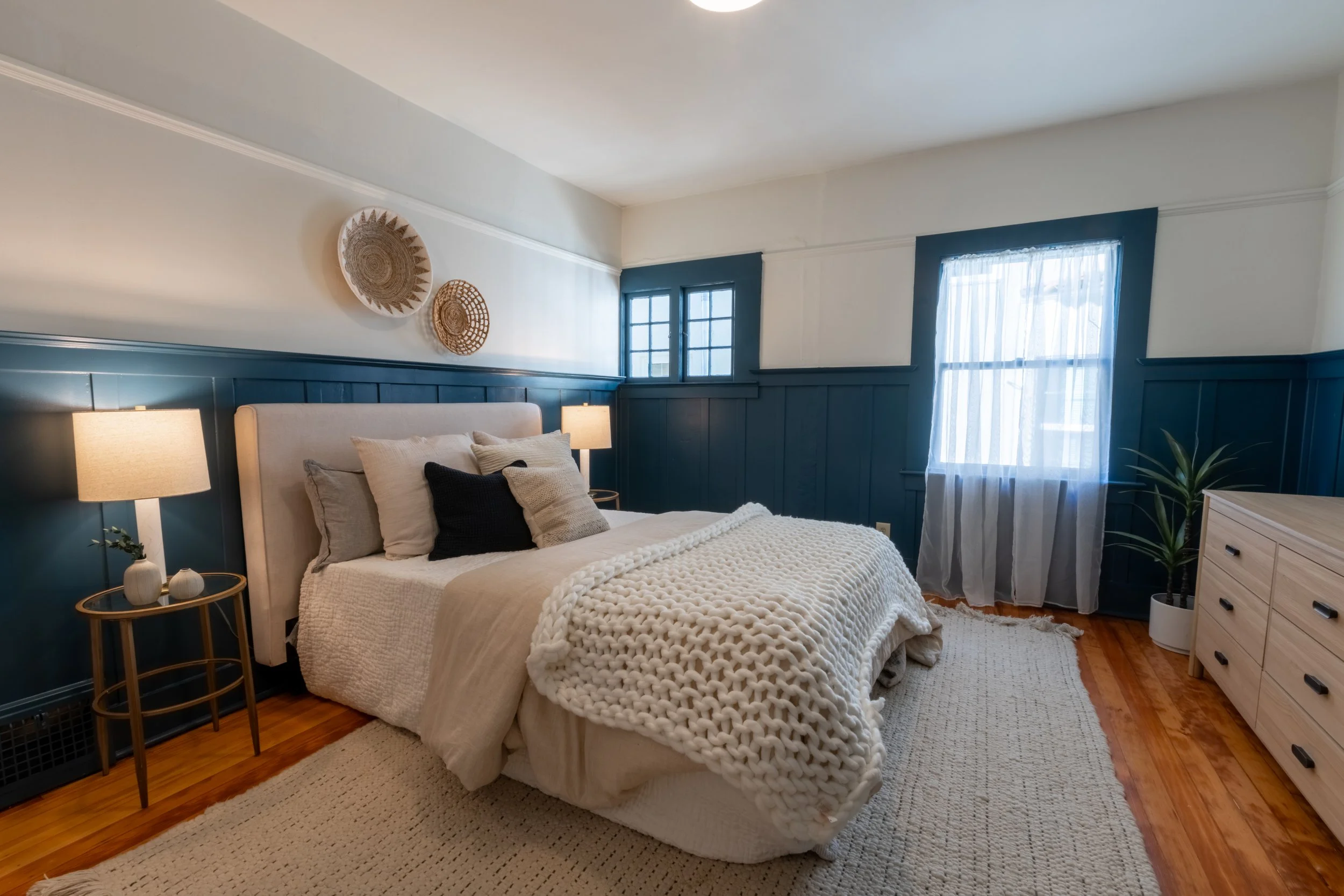 Downstairs_Bedroom_3.jpg