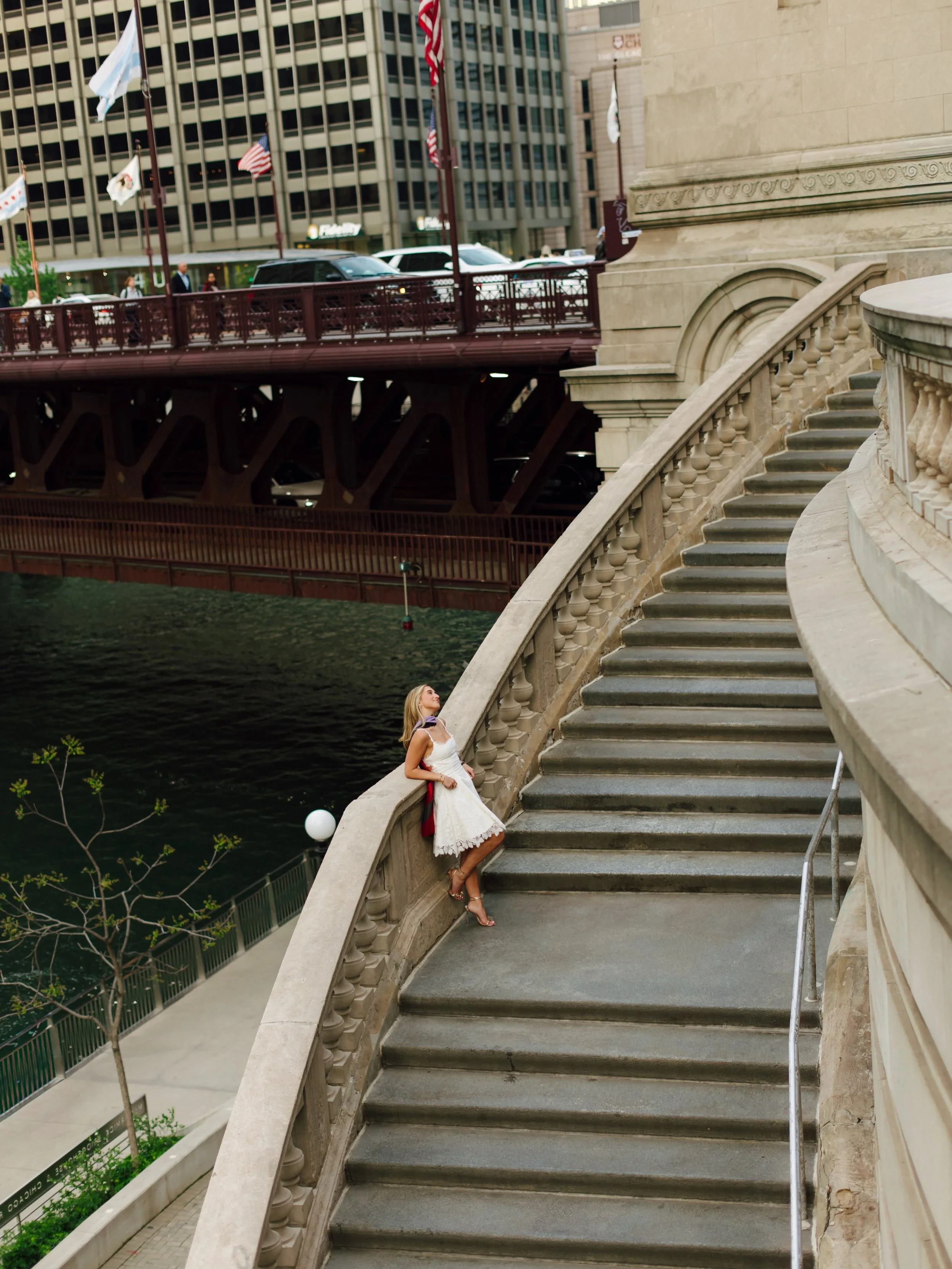 One of the most architecturally beautiful cities in the world was the most fitting background for a Master in Architecture 🏛️✨🤎

Congratulations to Kelly on this immense accomplishment. So excited see your work come to life 🕊️

#ChicagoPhotographe