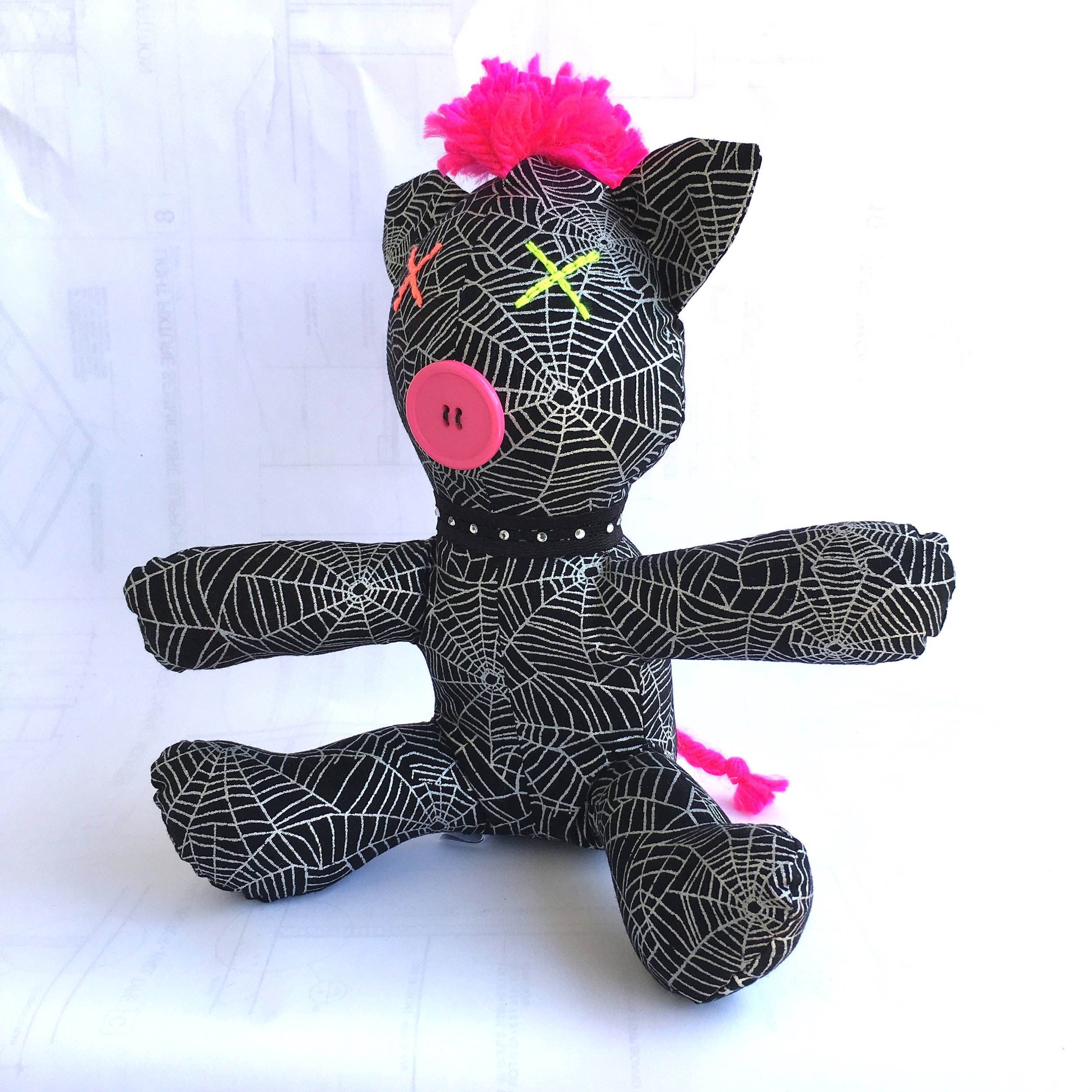 https://i.etsystatic.com/14017058/r/il/994c8d/1328091201/il_fullxfull.1328091201_qvgx.jpg