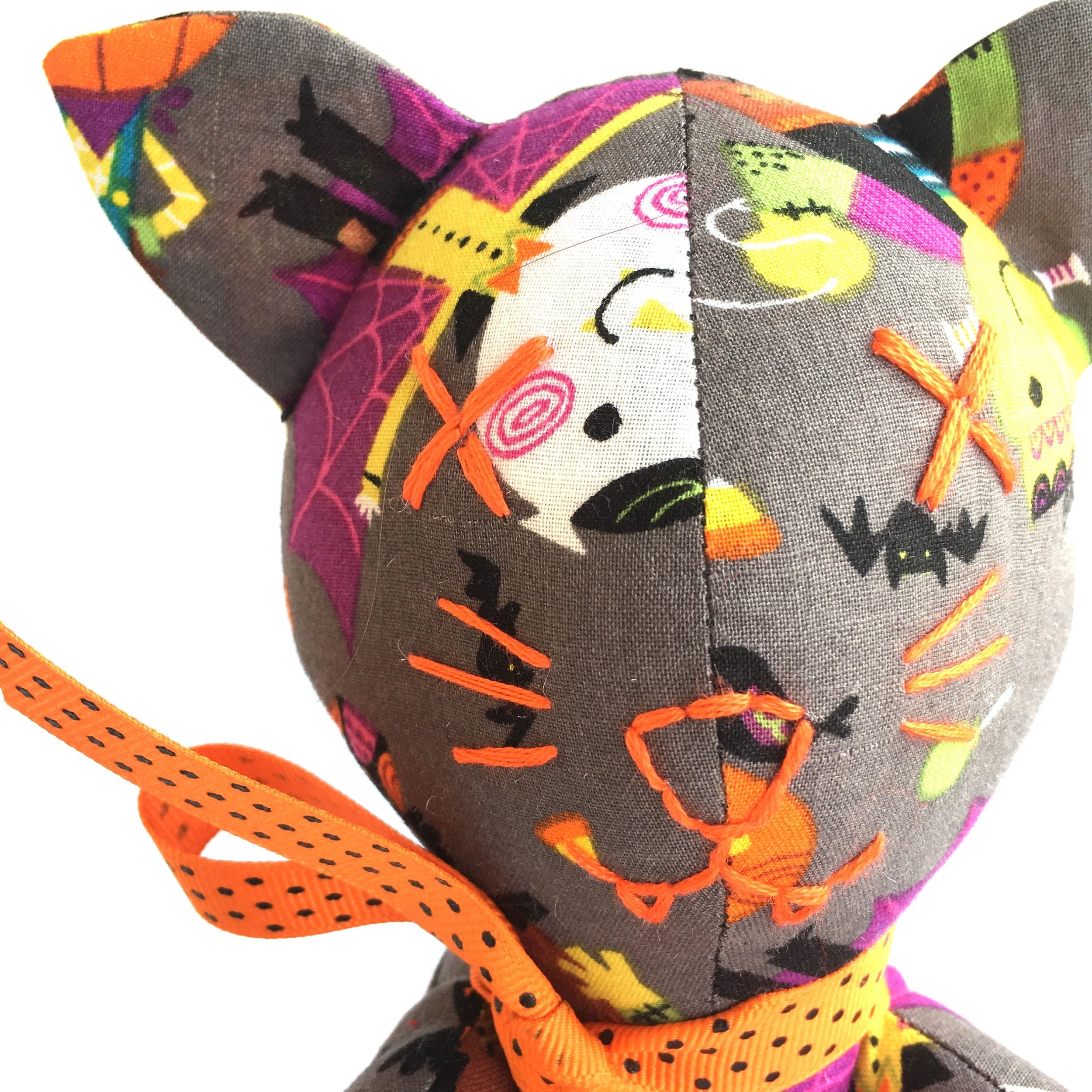 https://i.etsystatic.com/14017058/r/il/102ee0/1651964332/il_fullxfull.1651964332_lyy8.jpg