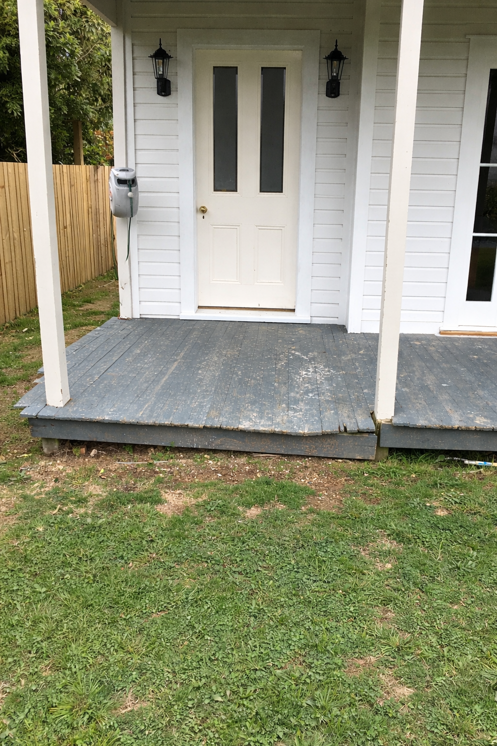 Johnsonville deck before Keen Builders Wellington