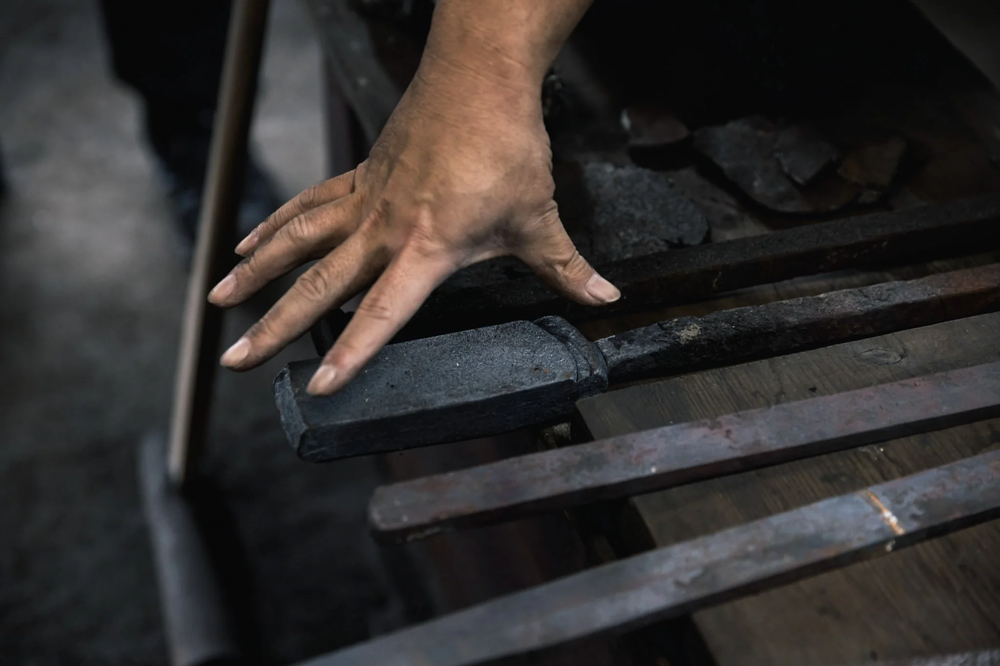 10-Kyushu_Nishimura_Swordsmith_069.jpg