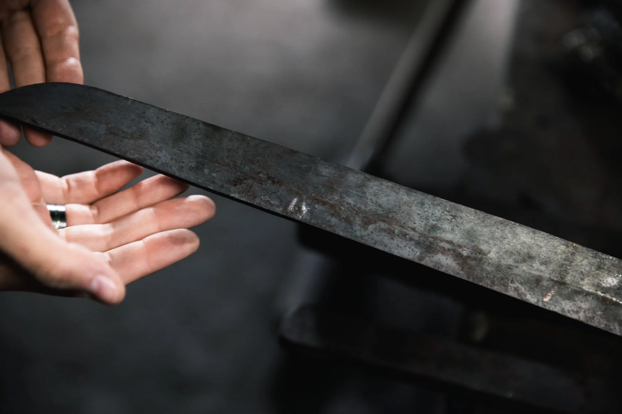 11-Kyushu_Nishimura_Swordsmith_035.jpg