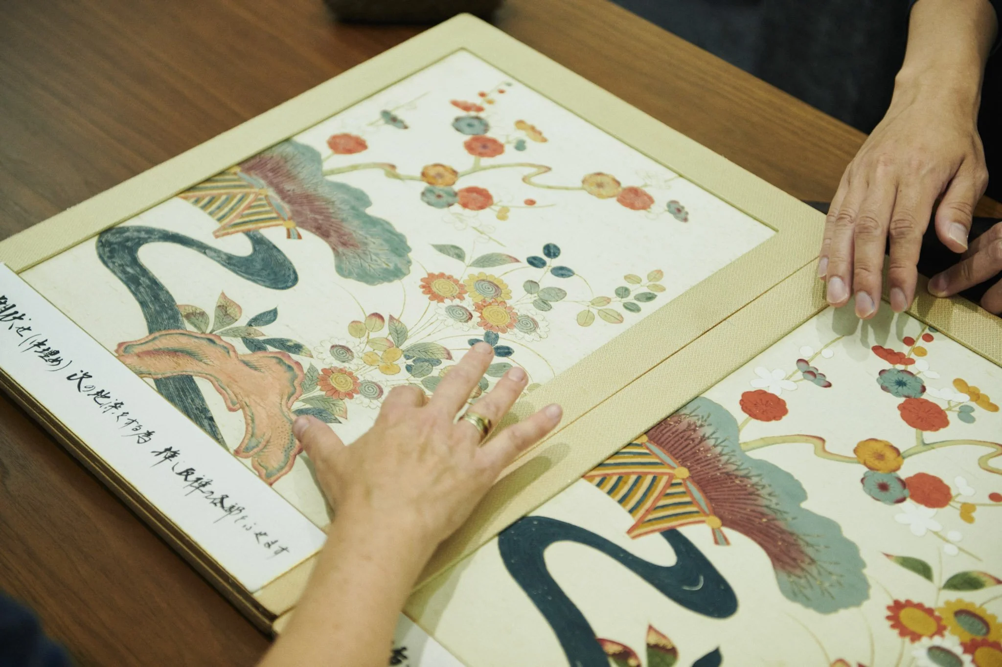 5-Kanazawa_Kaga_Yuzen_silk_dyeing_150.jpg