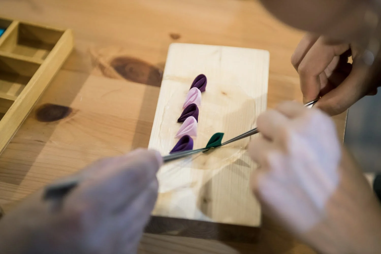 8-kyoto_japanese_pinching_craft_hair_ornament_tsumamizaiku_056.jpg