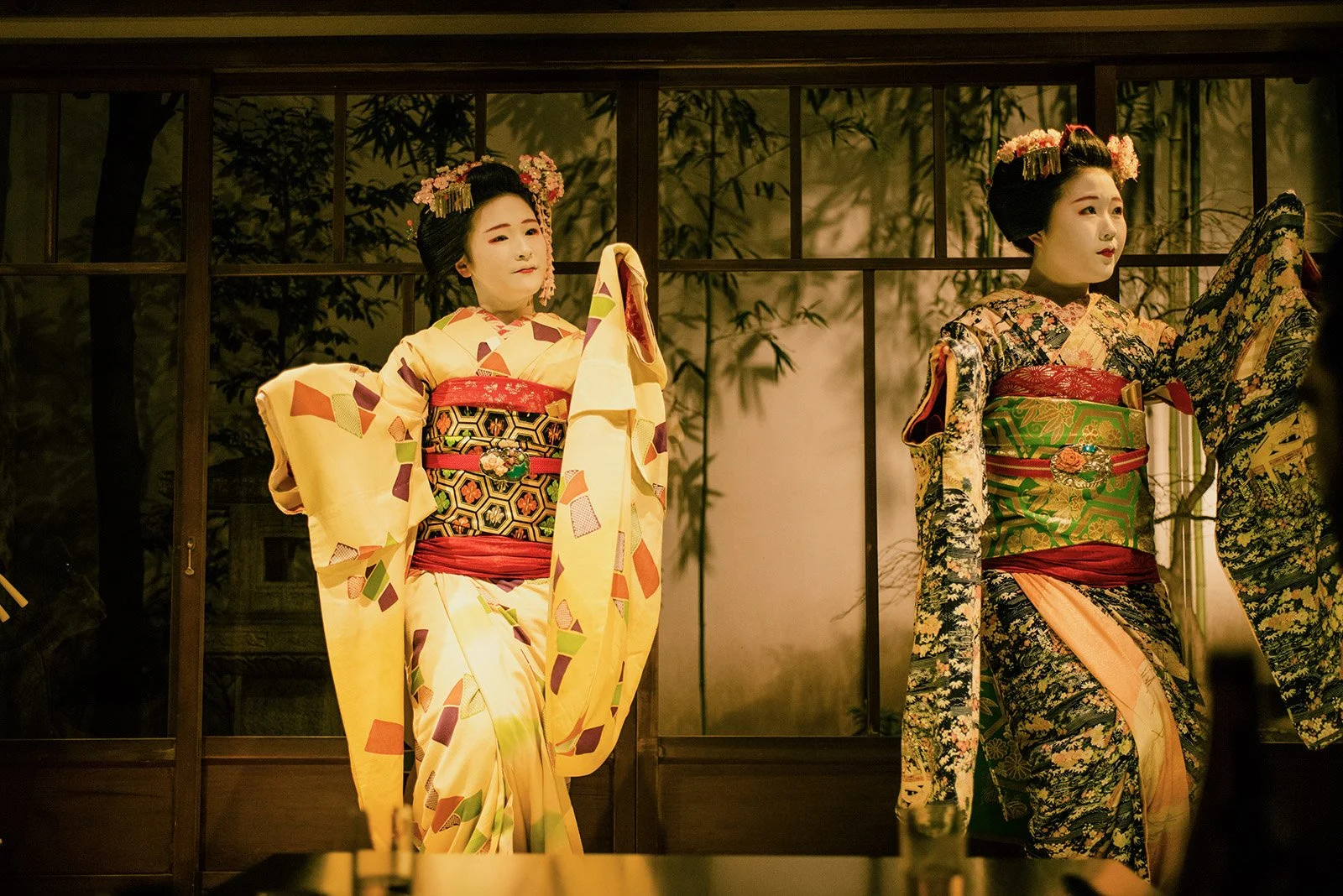 21-detouur_kyoto_geisha_enkai_dinner_158.jpg