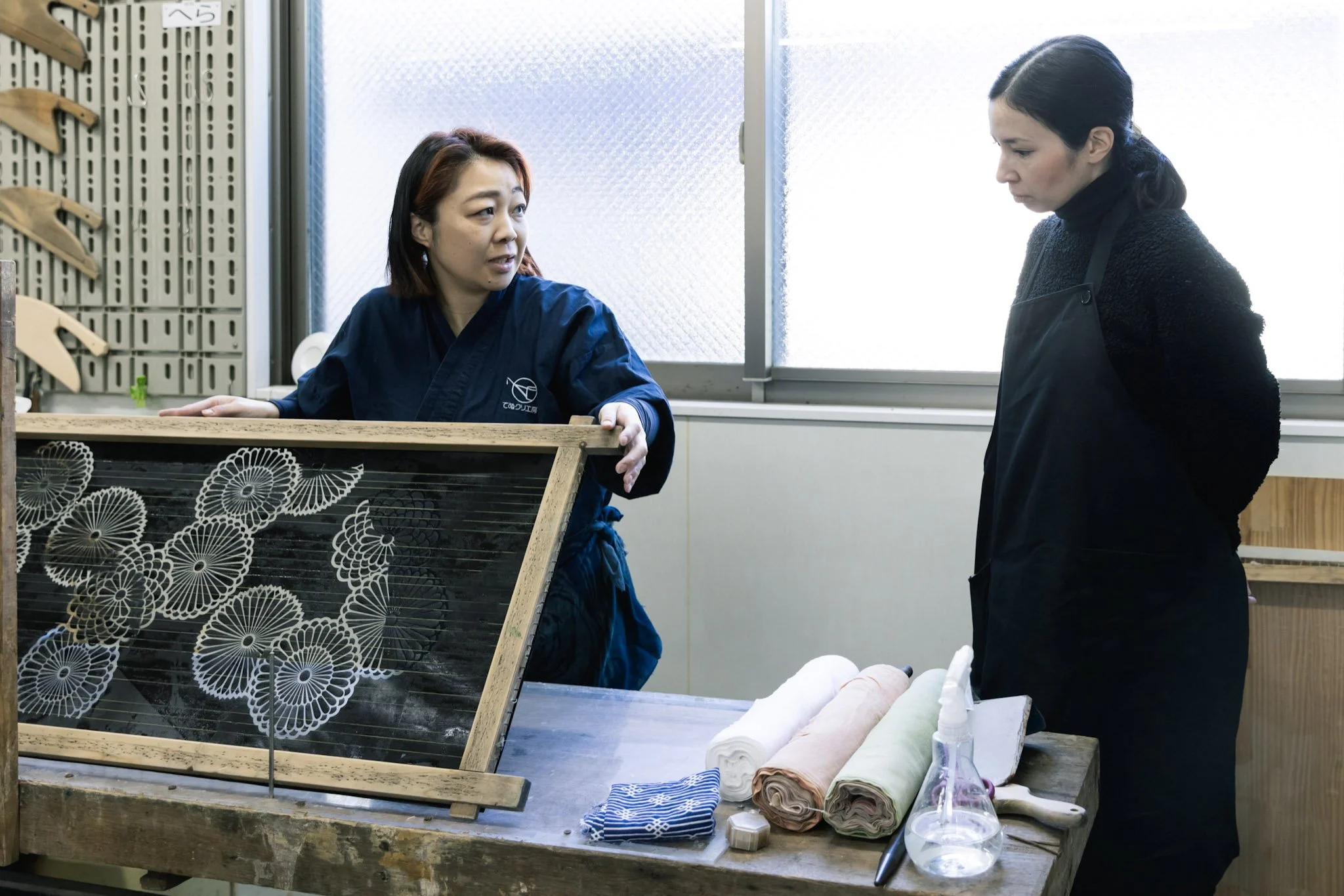 4-Tokyo_Honzome_Fabric_Dyeing_017.jpg