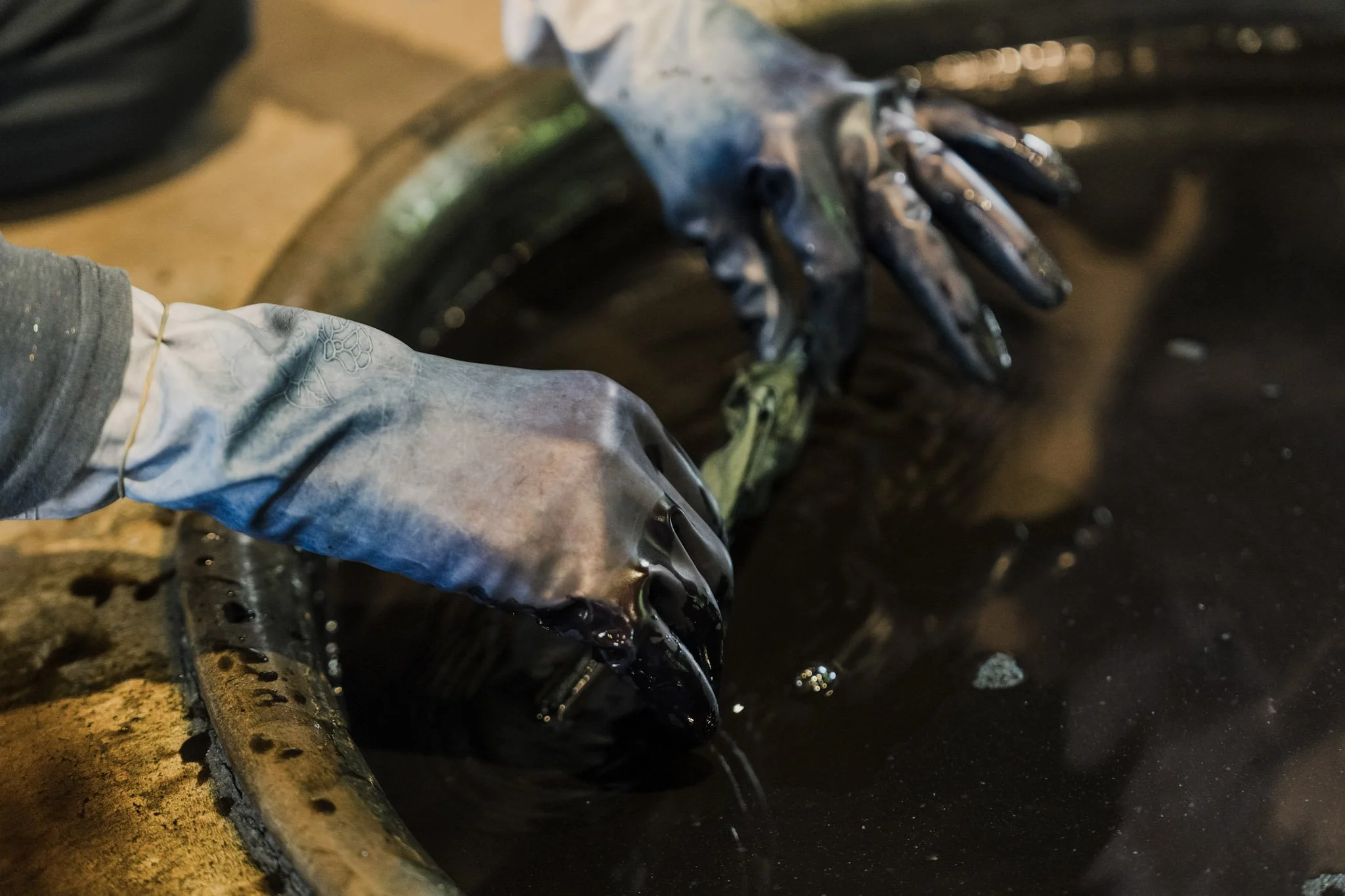 12-Tokyo_Aizome dyeing_111.jpg
