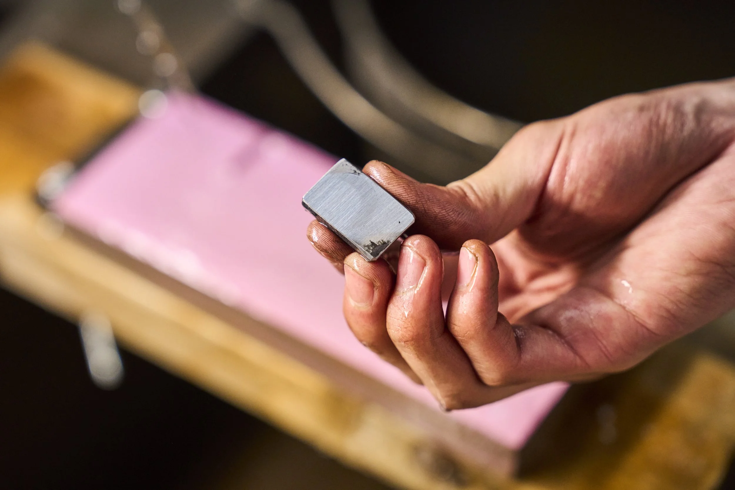 21-Niigata_Razor blade forge_271.jpg