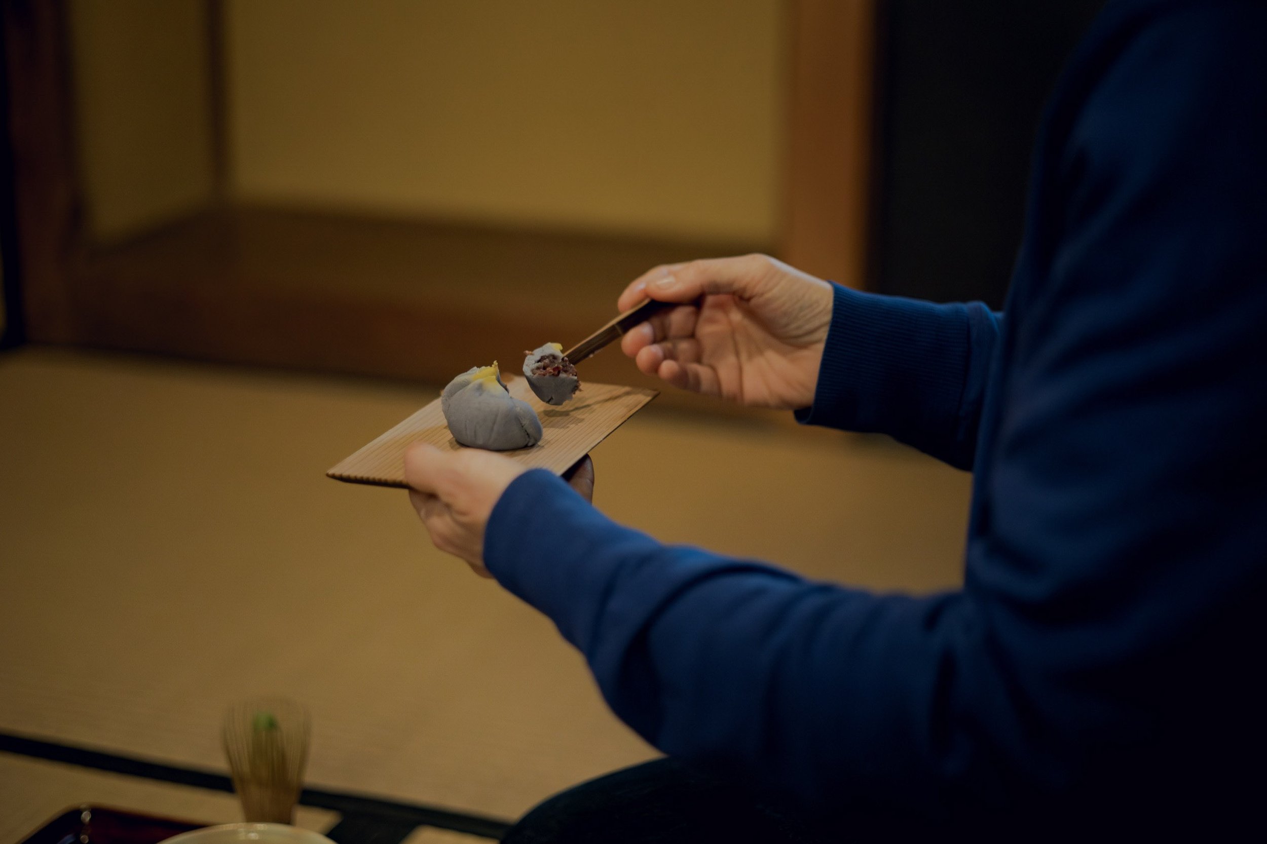 14-NARA(TAKAYAMA)_ChasenTeaWhiskMaking_Suikaen(TanimuraYasaburō)_2560px_057.jpg