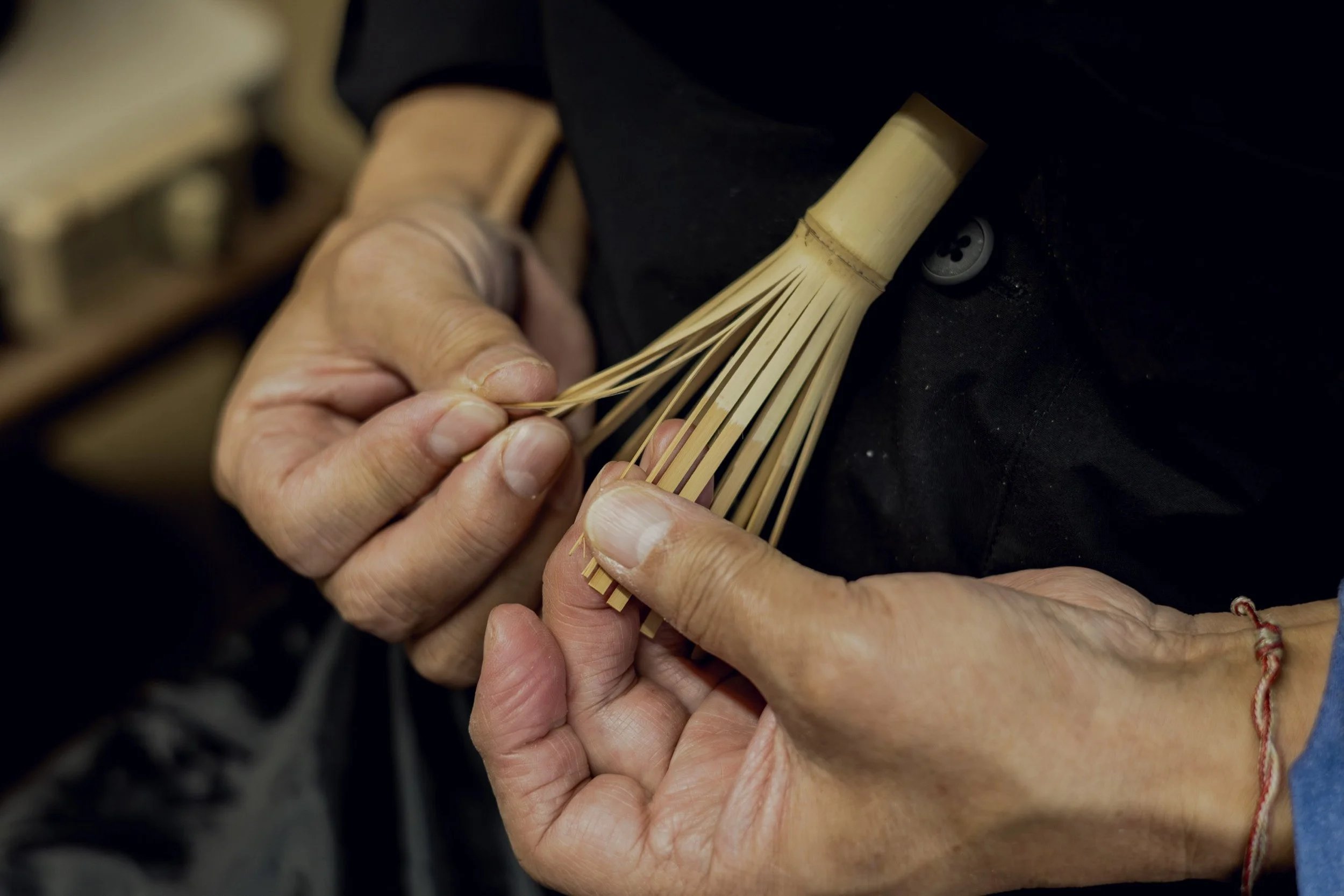 23-NARA(TAKAYAMA)_ChasenTeaWhiskMaking_Suikaen(TanimuraYasaburō)_2560px_026.jpg