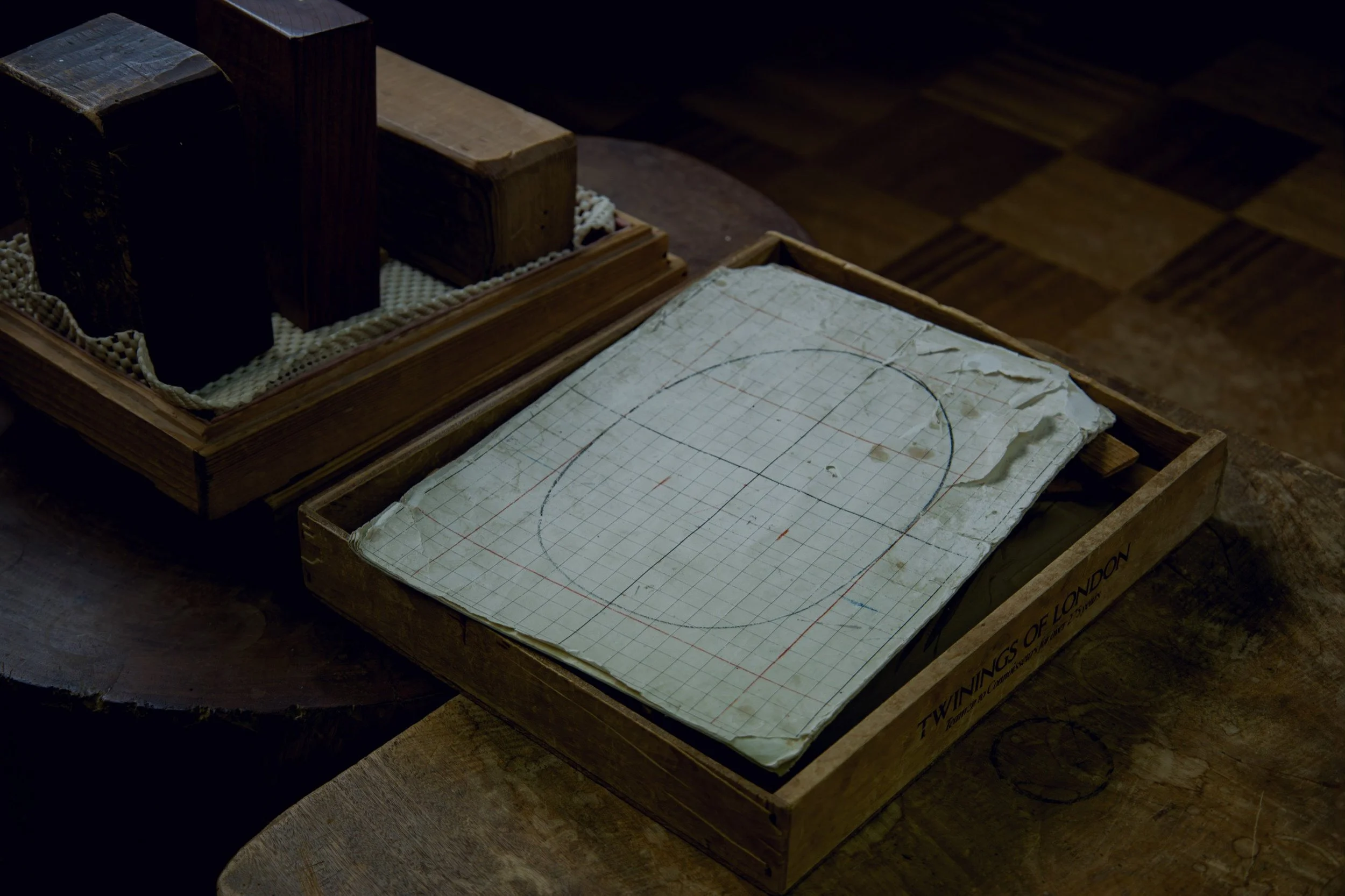 8-NARA_NohMaskMaking_MaruoManjirō_2560px_030.jpg