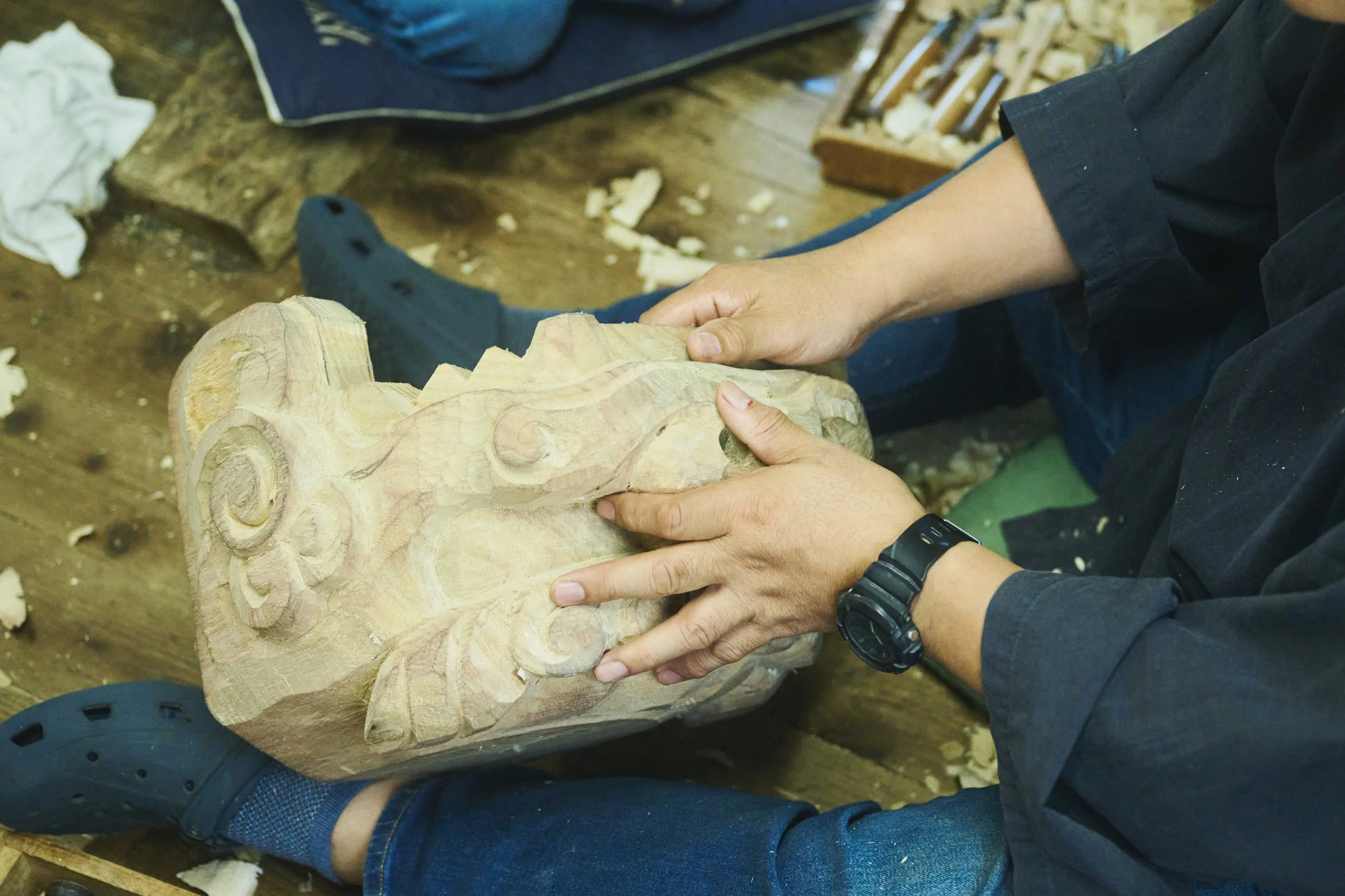 13-Kanazawa_Lion mask carving_076.jpg