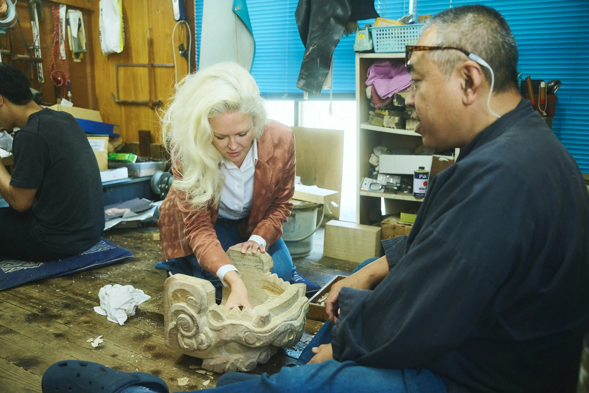 14-Kanazawa_Lion mask carving_077.jpg