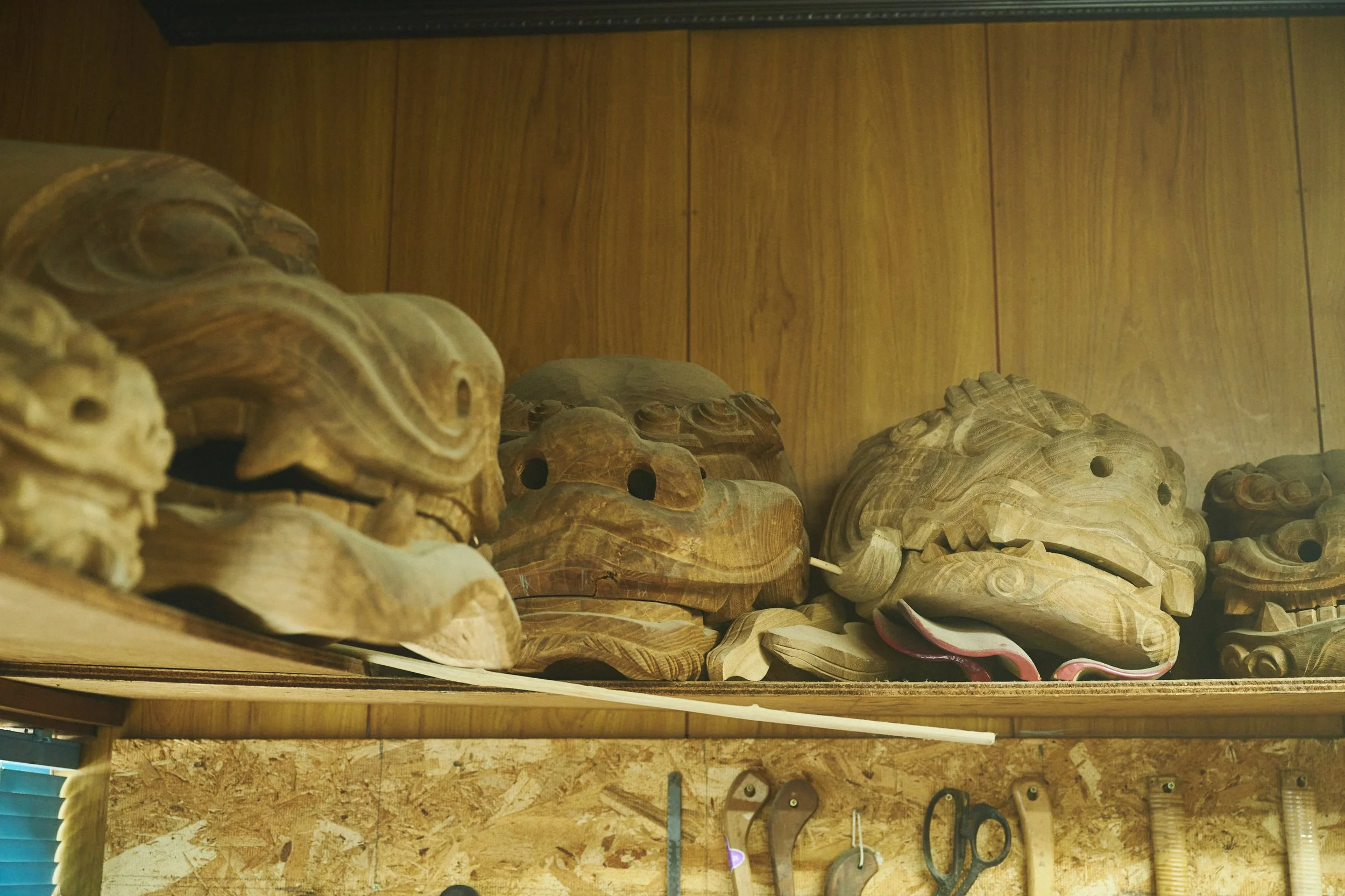 21-Kanazawa_Lion mask carving_120.jpg