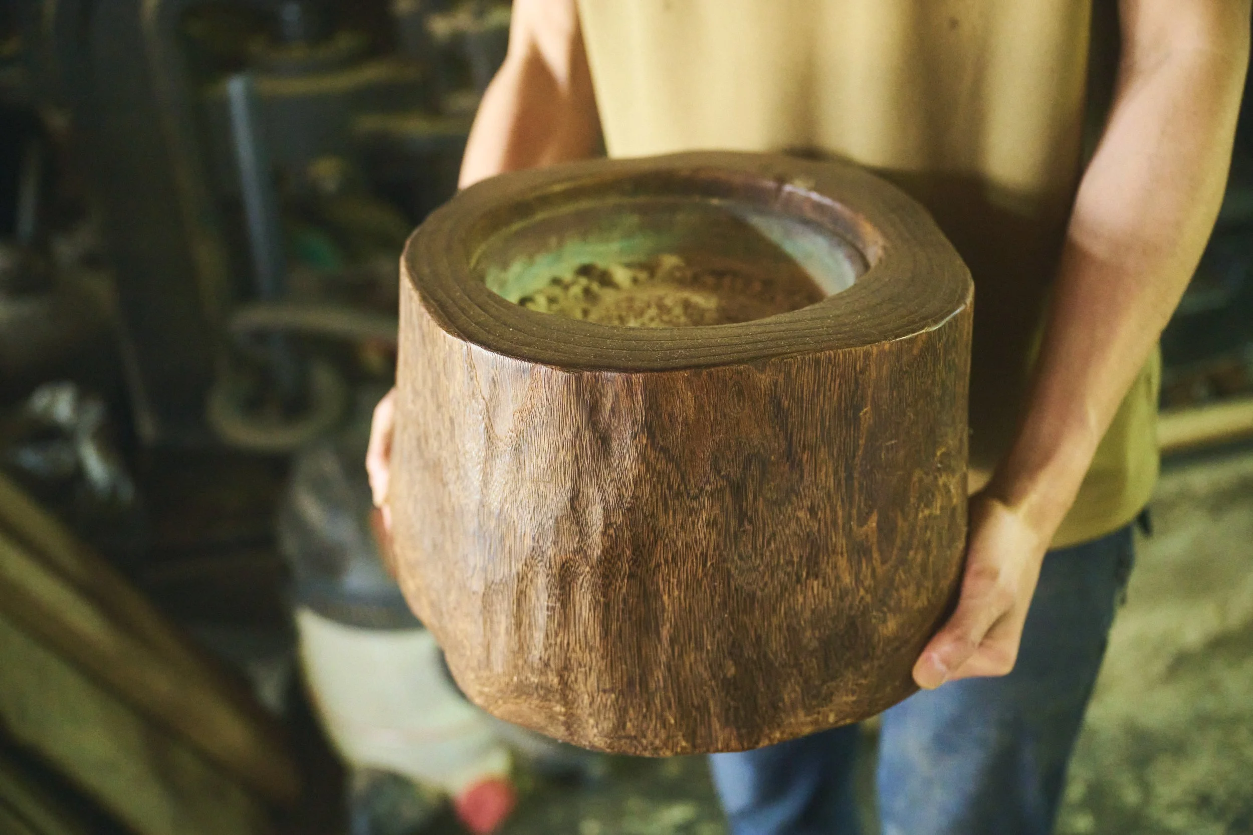 8-Kanazawa_Paulownia wood craft_036.jpg