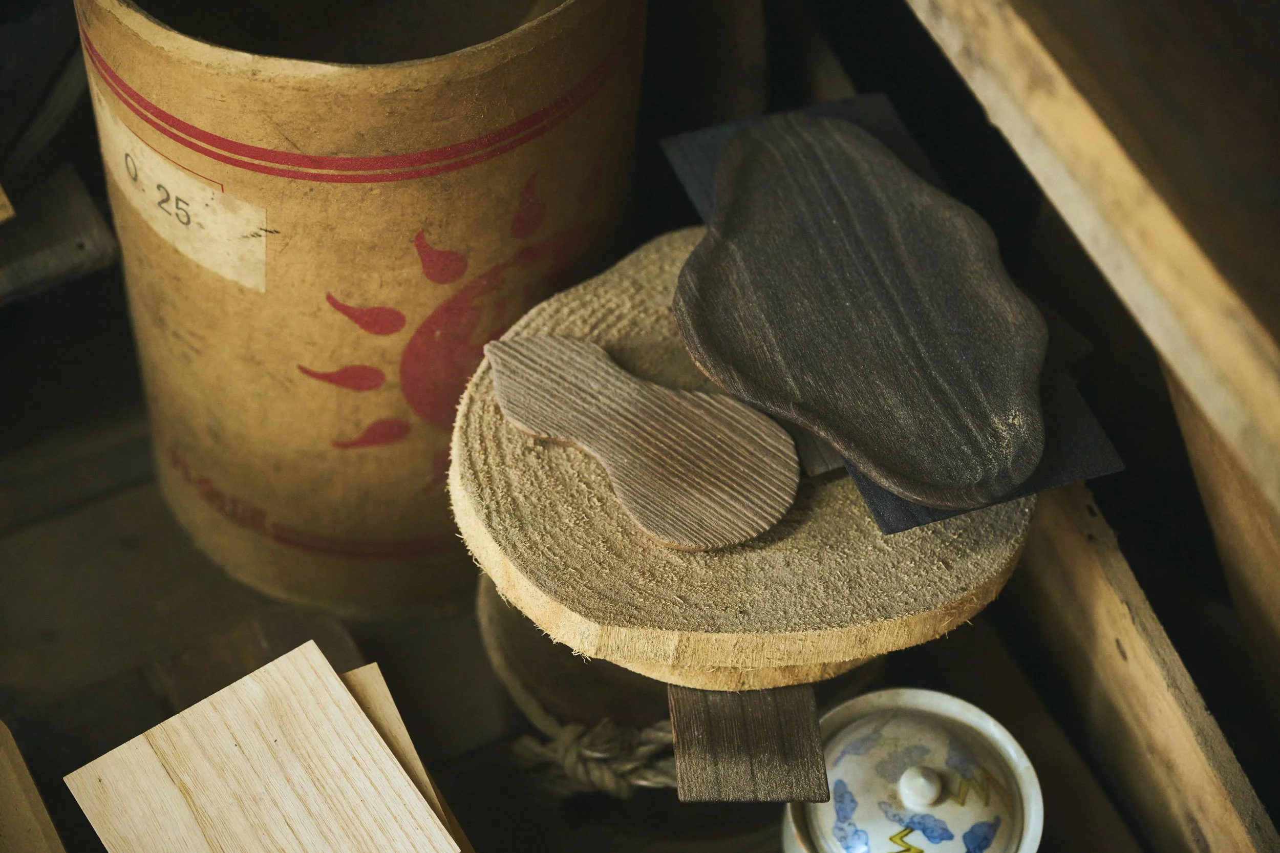 16-Kanazawa_Paulownia wood craft_142.jpg