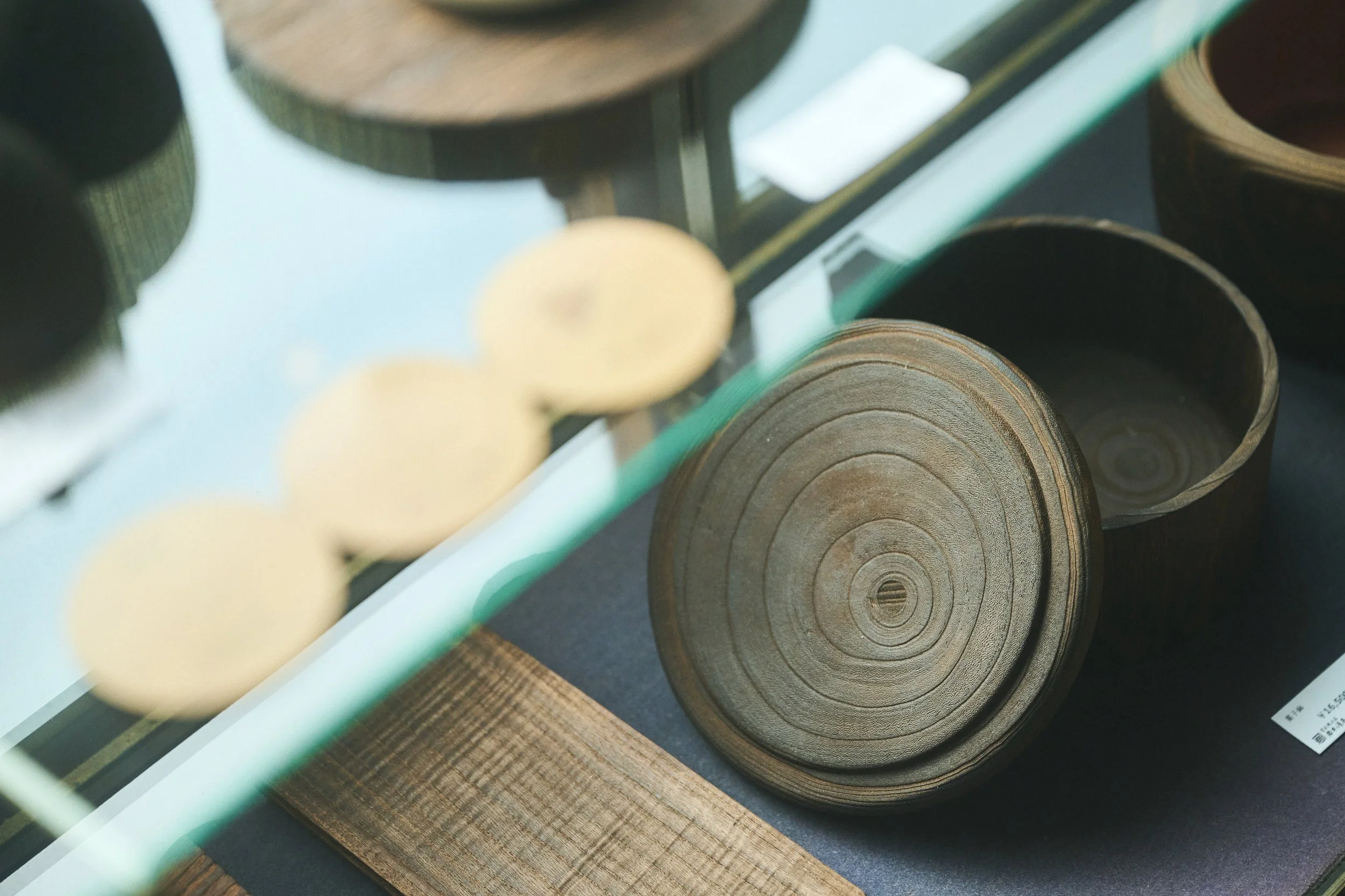 30-Kanazawa_Paulownia wood craft_325.jpg